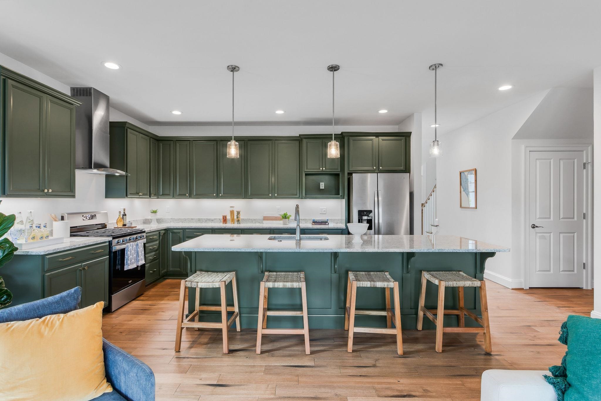 107 OLD OAKS DR