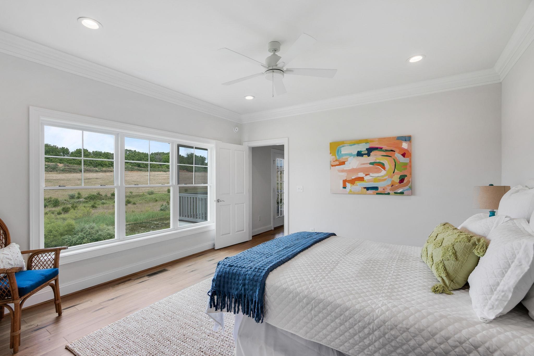 107 OLD OAKS DR