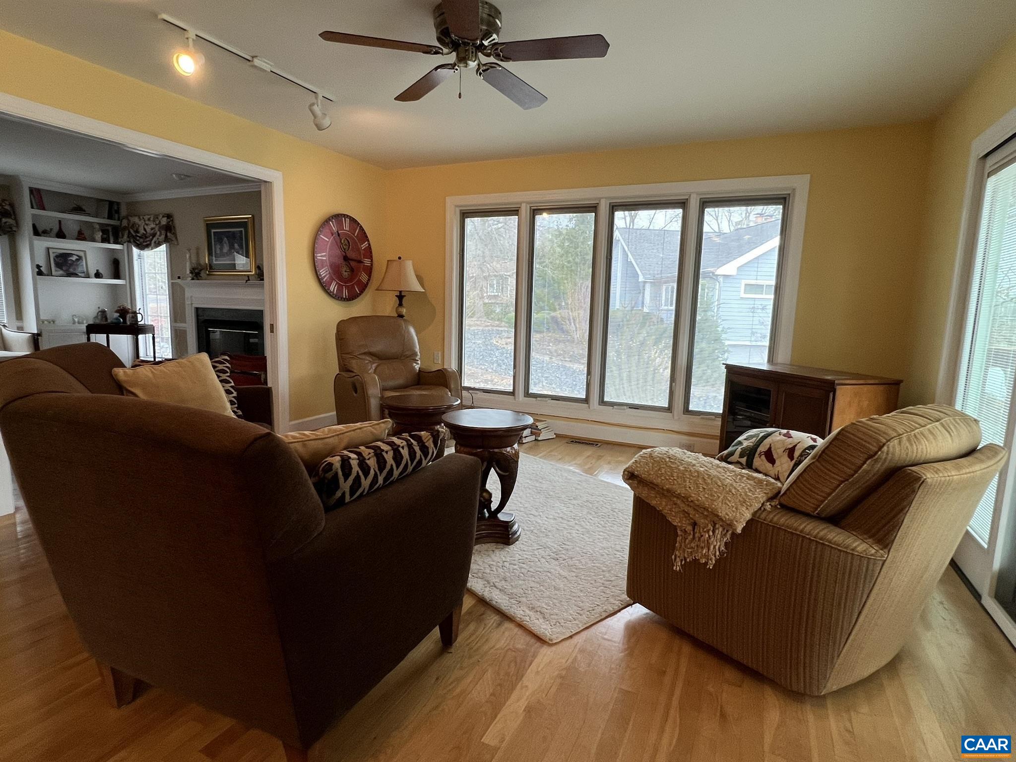 41 BOLLING CIR