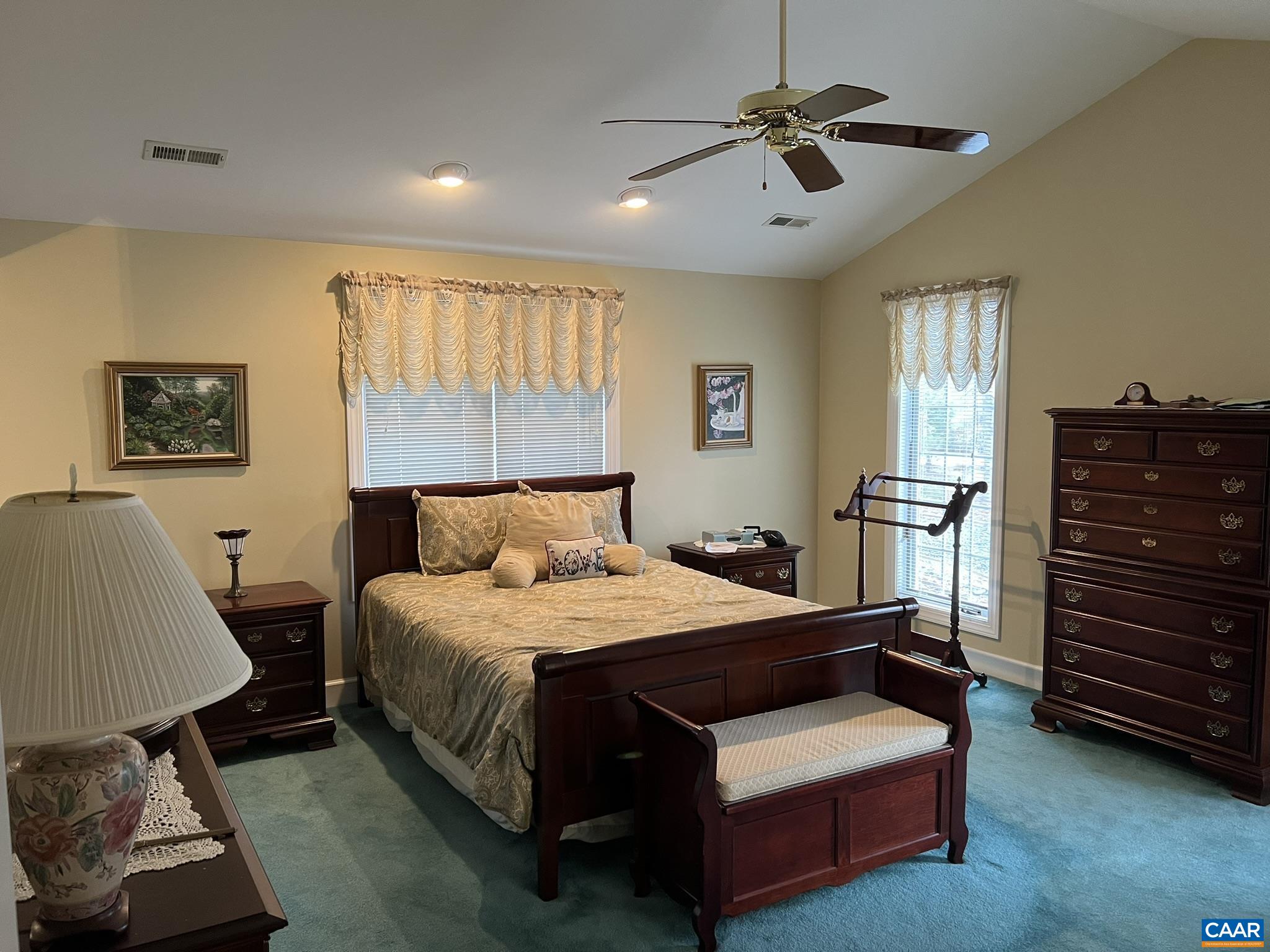 41 BOLLING CIR
