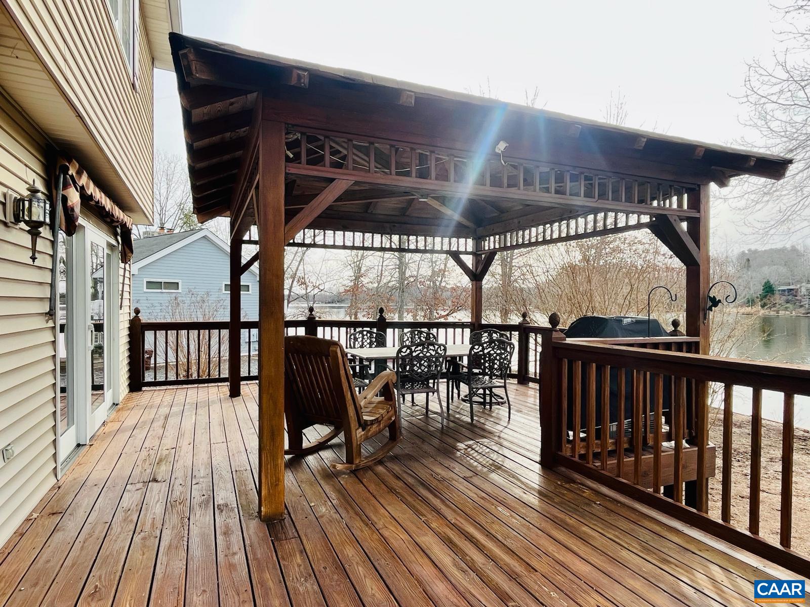 41 BOLLING CIR