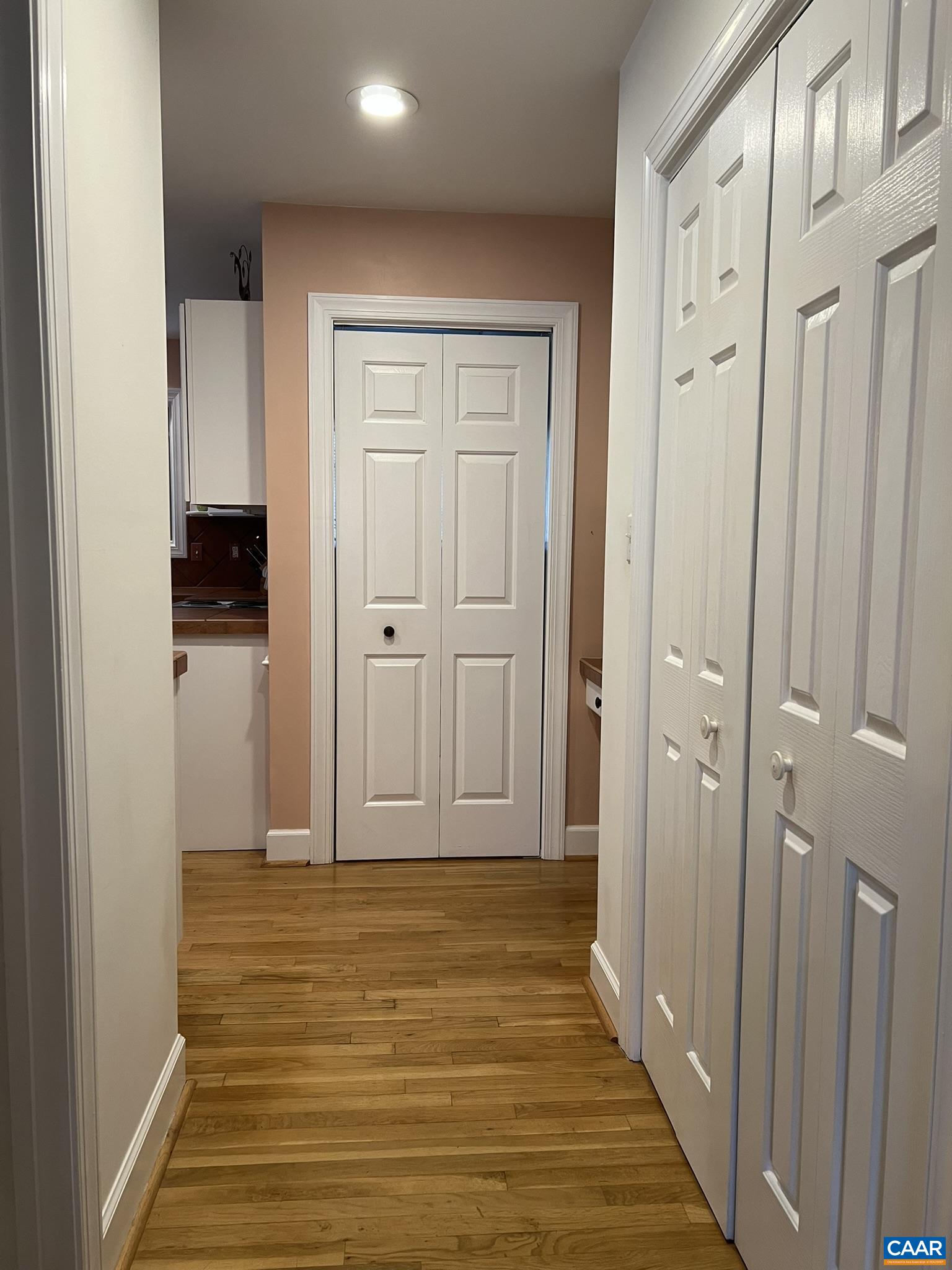 41 BOLLING CIR