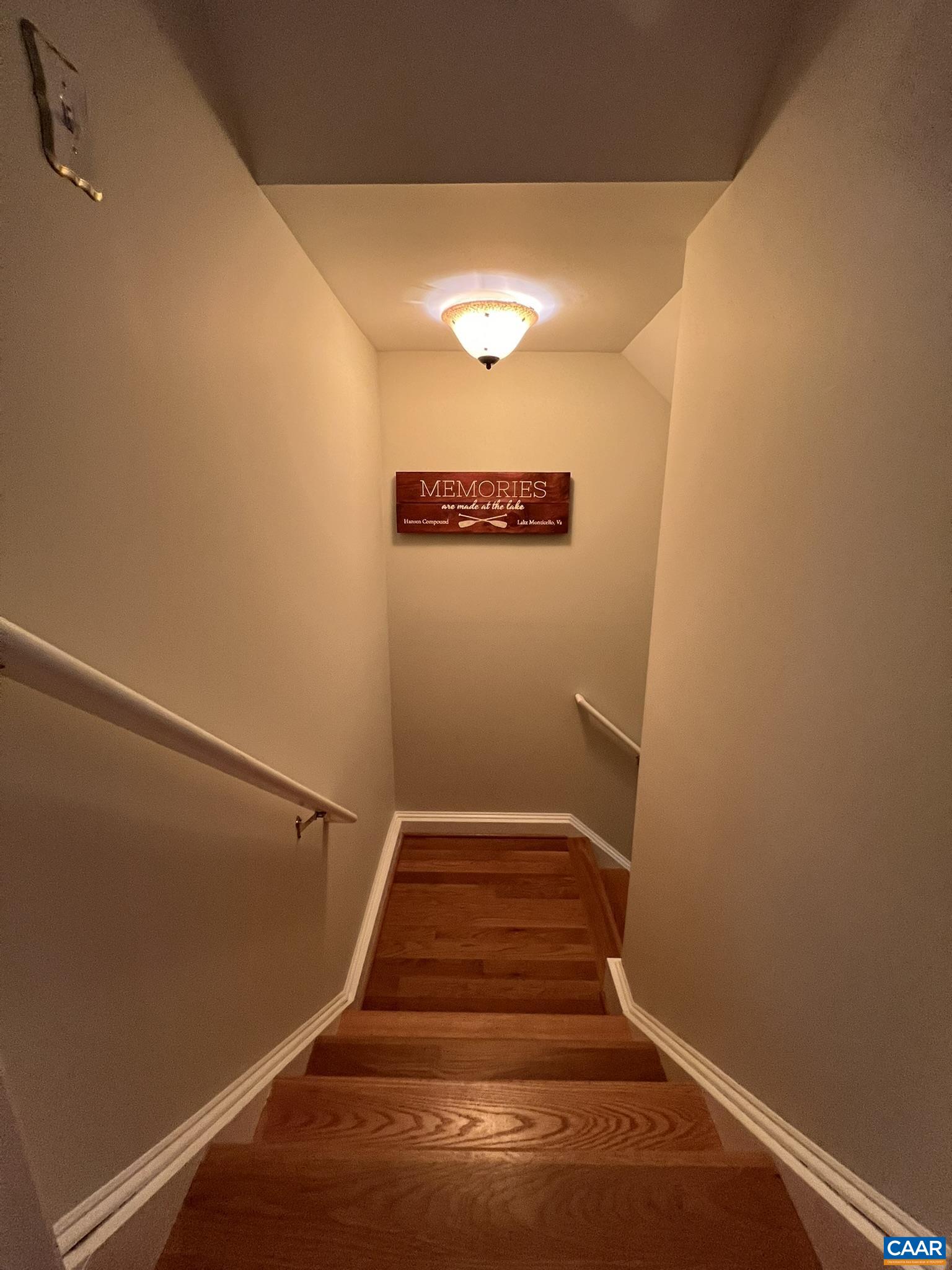 41 BOLLING CIR