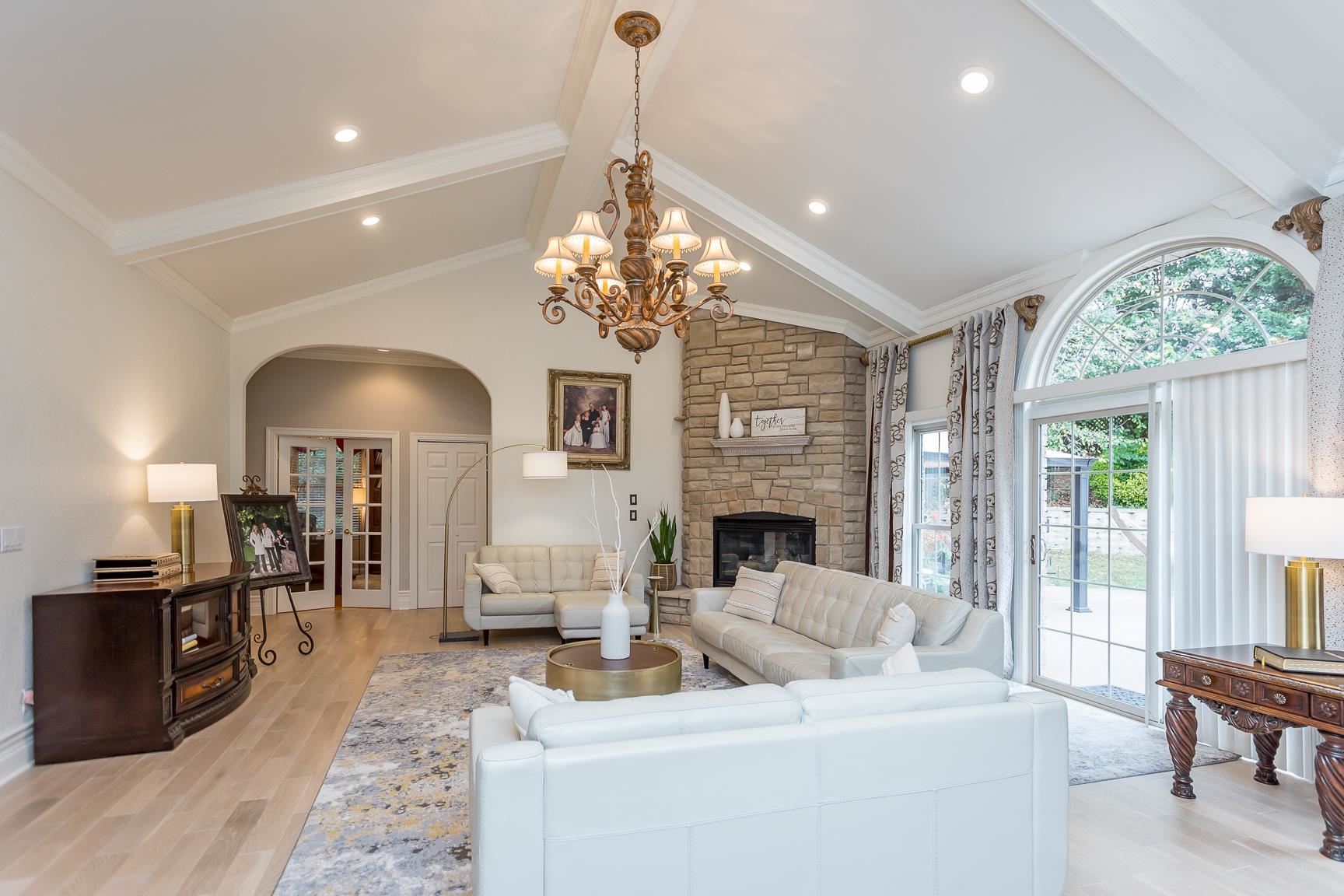 3677 TRAVELER RD