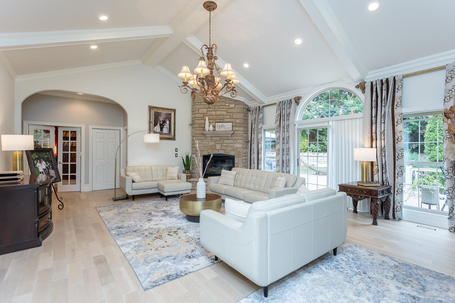 3677 TRAVELER RD