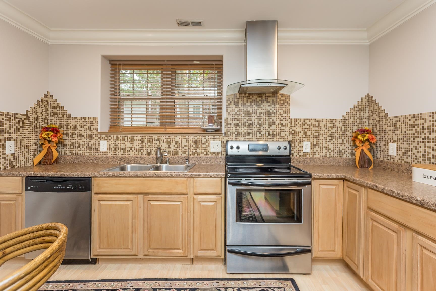 3677 TRAVELER RD