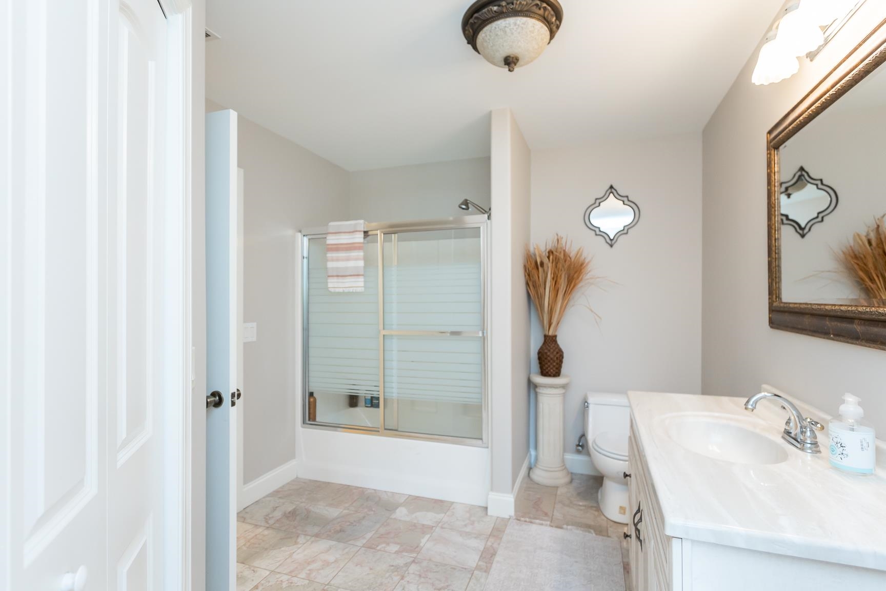 3677 TRAVELER RD