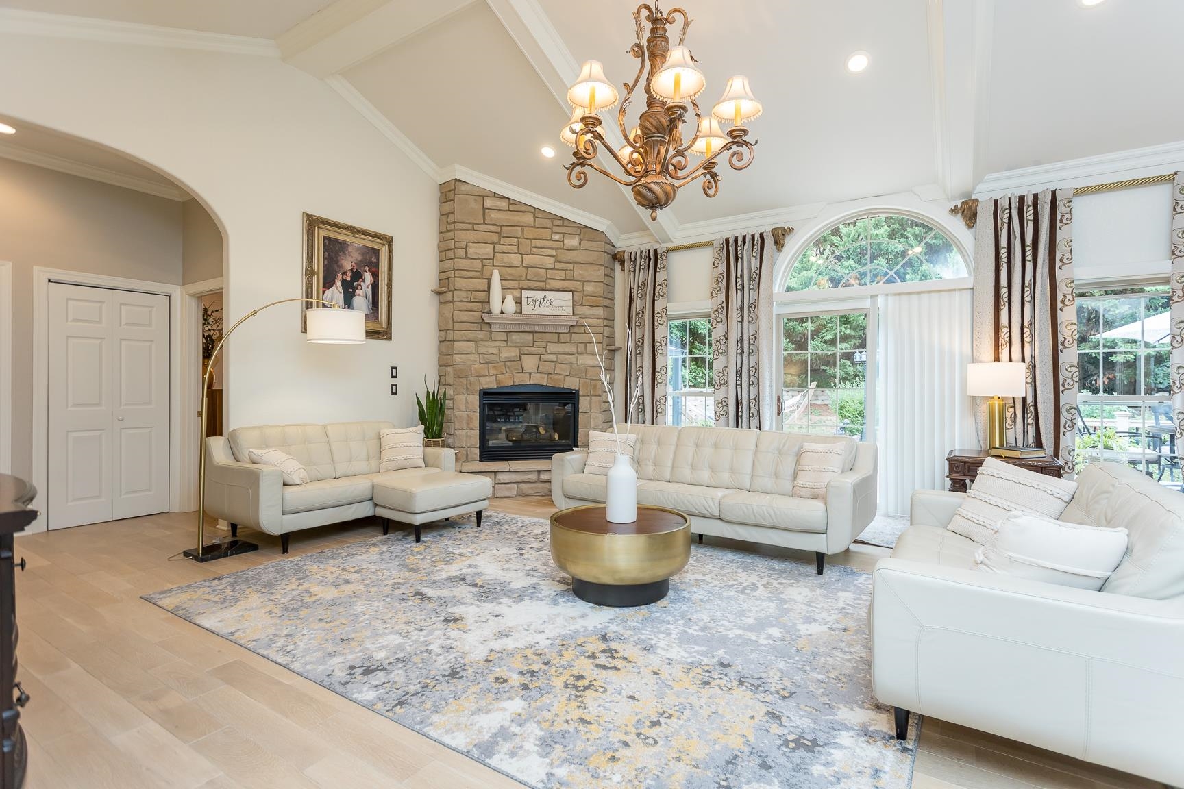 3677 TRAVELER RD