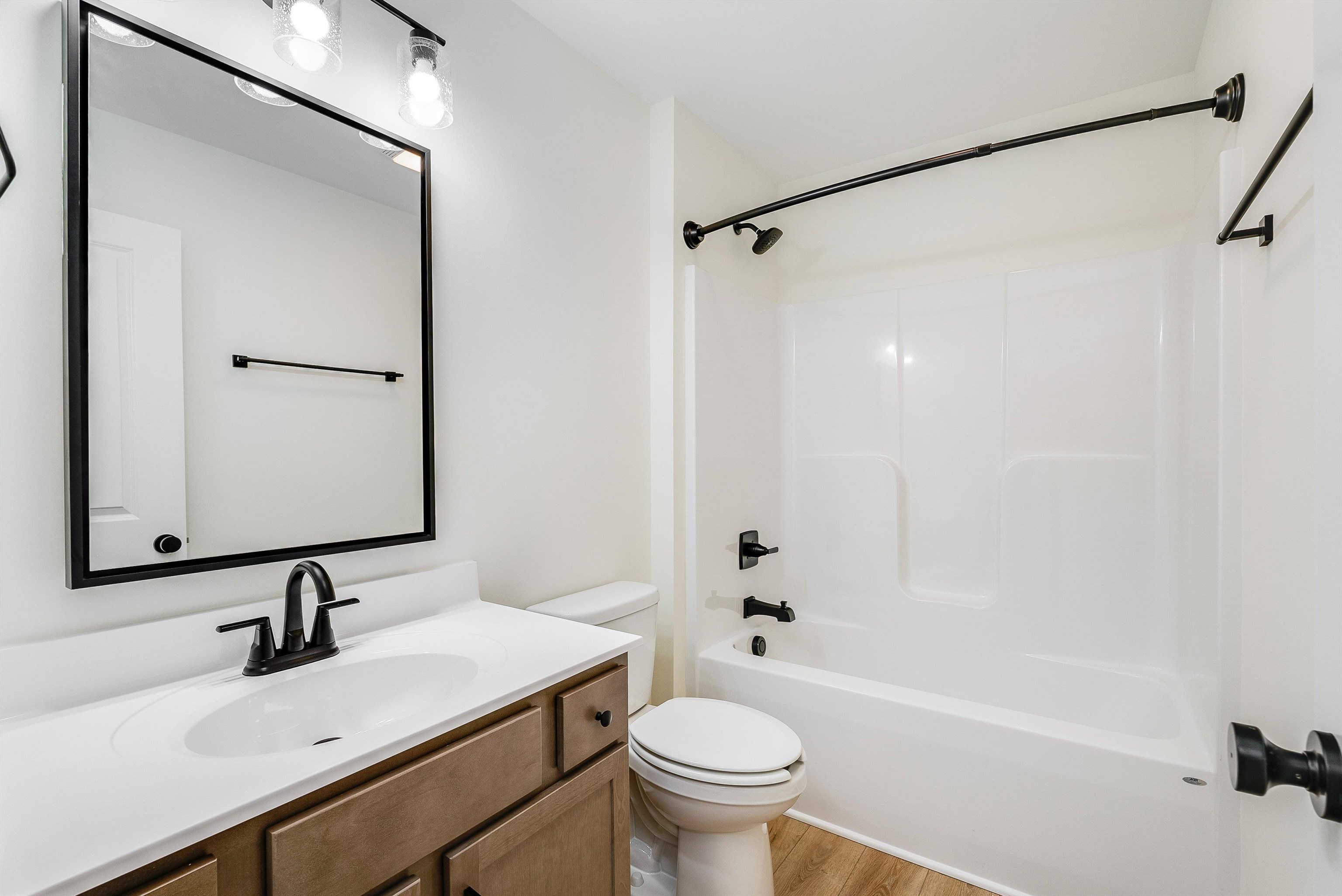 142 LINDBURGH DR