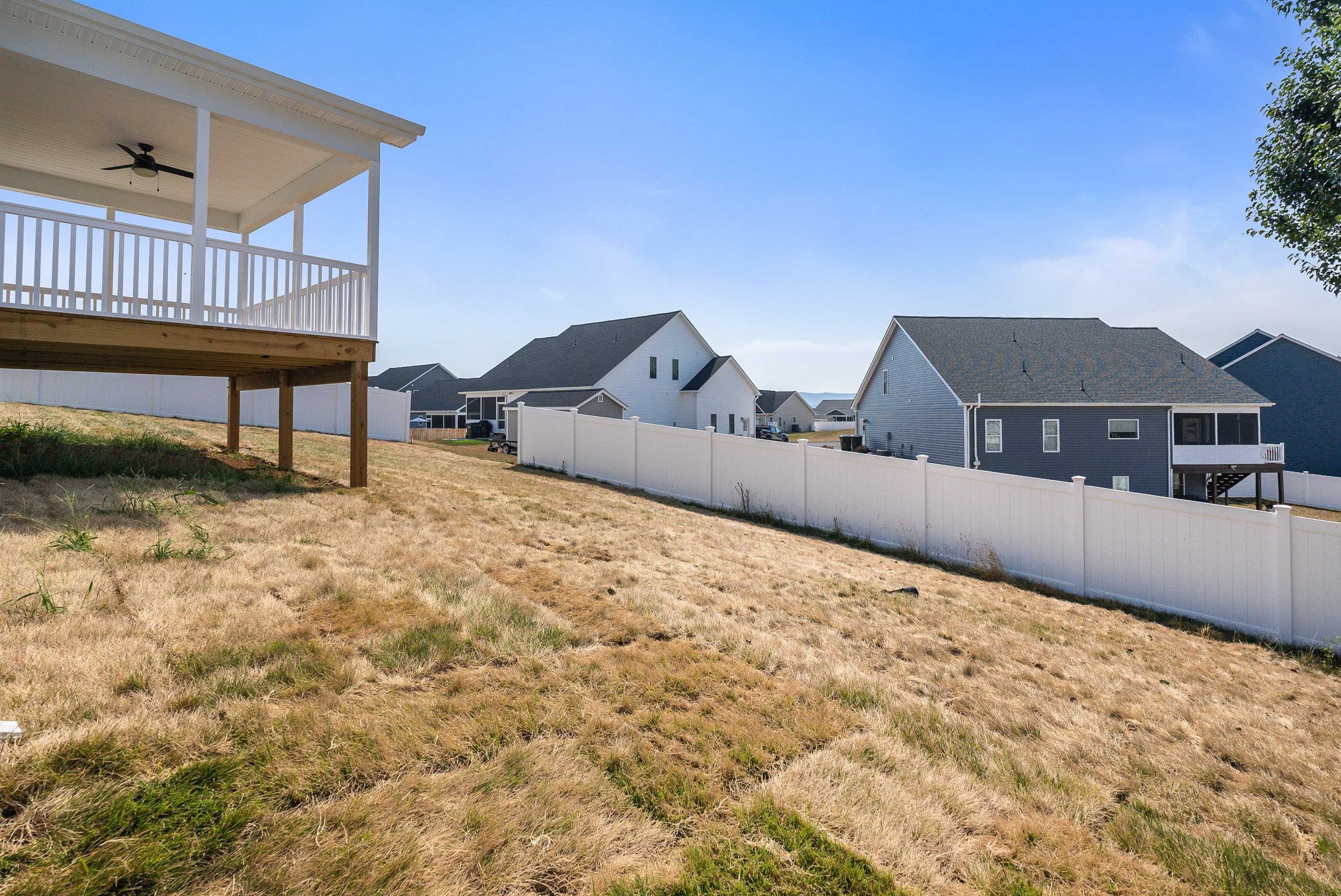 142 LINDBURGH DR