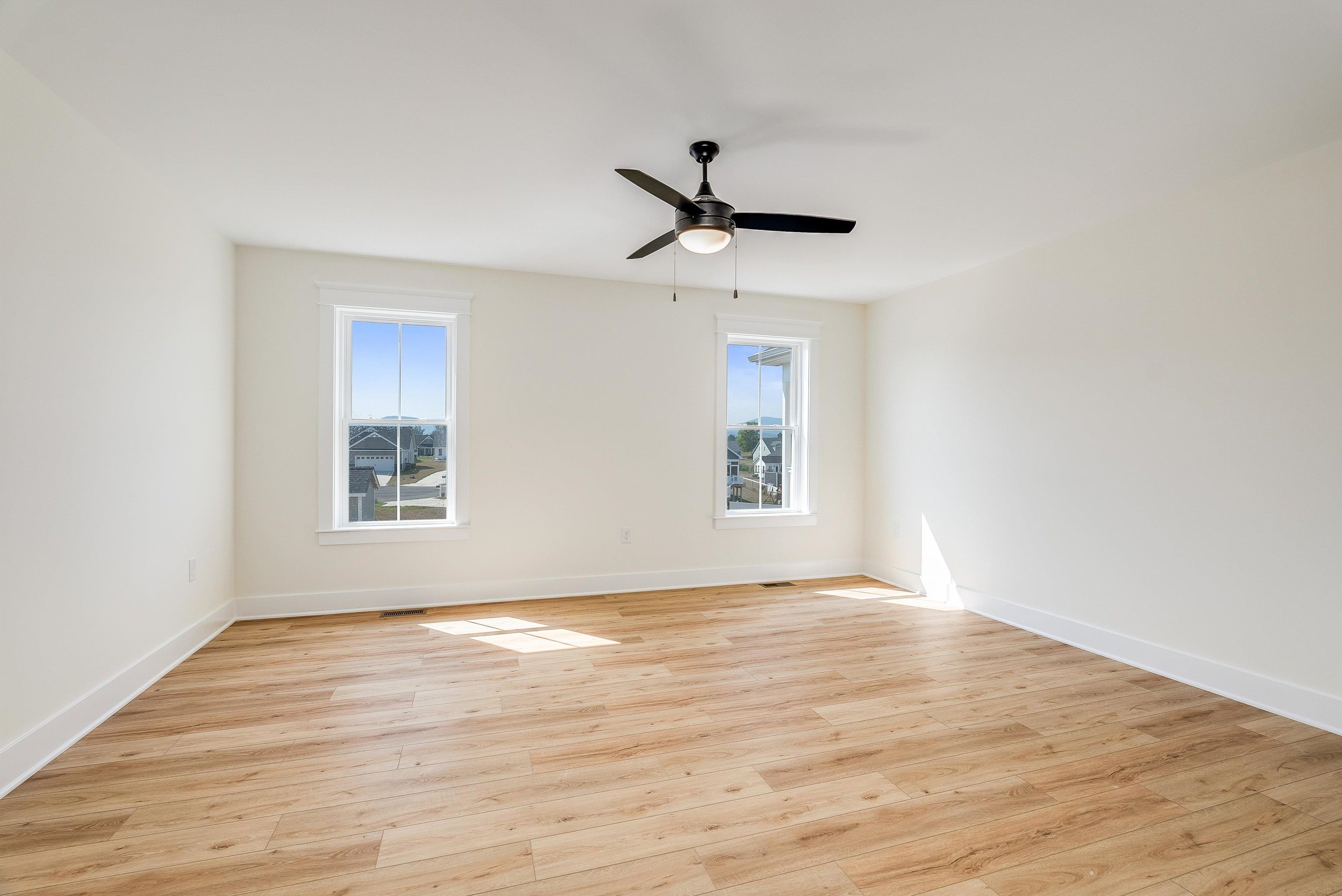 142 LINDBURGH DR