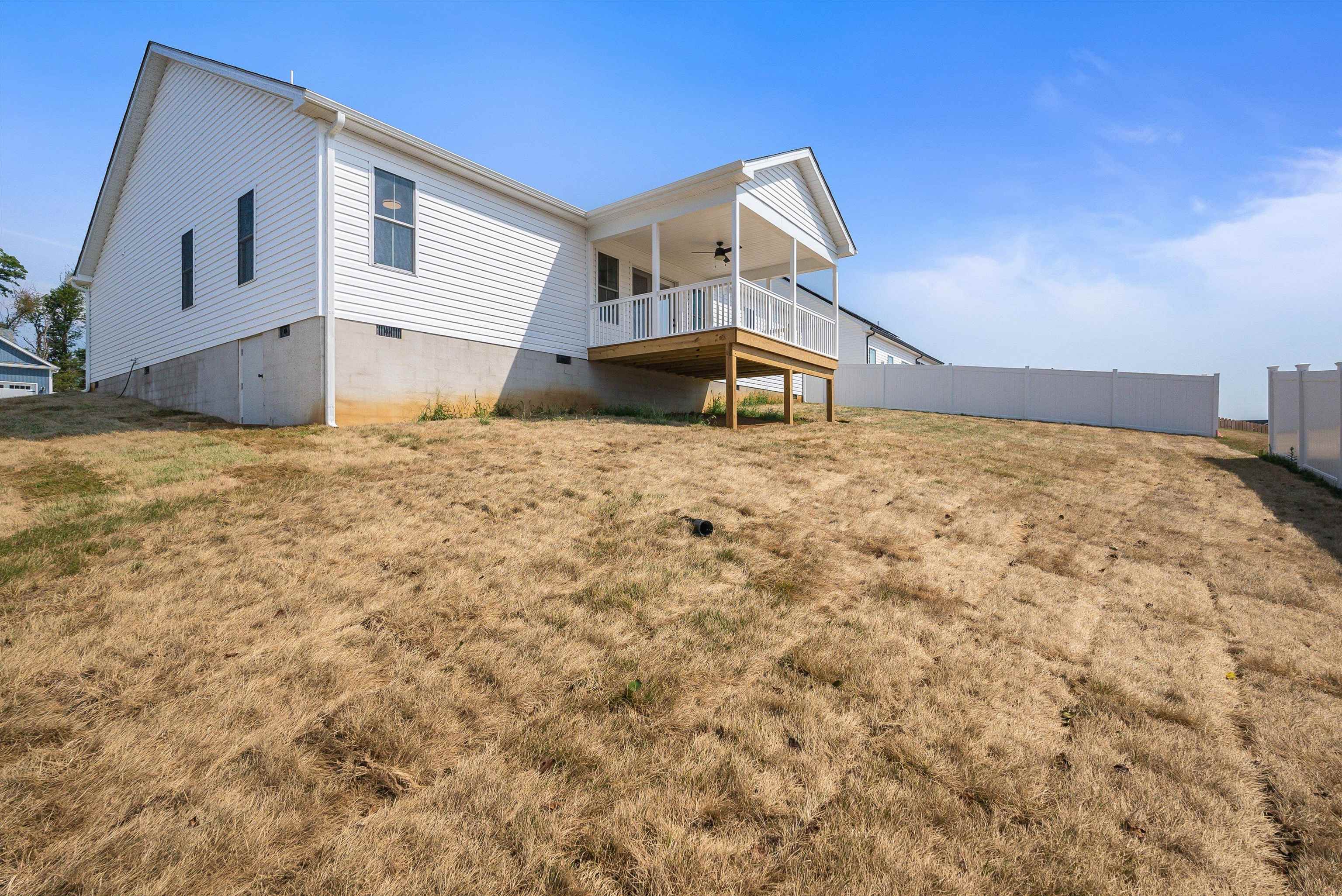 142 LINDBURGH DR