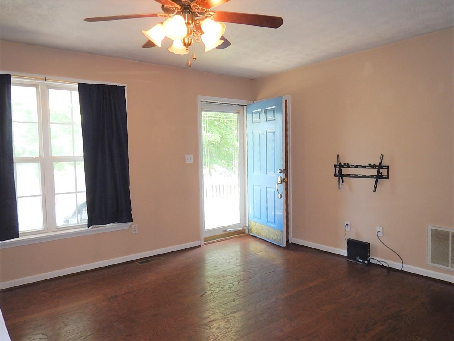 1518 SHENANDOAH AVE