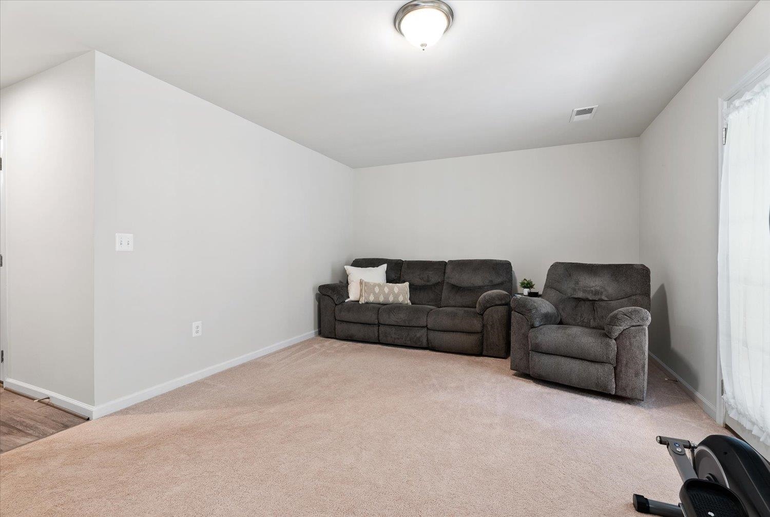 241 WILLOWSHIRE CT