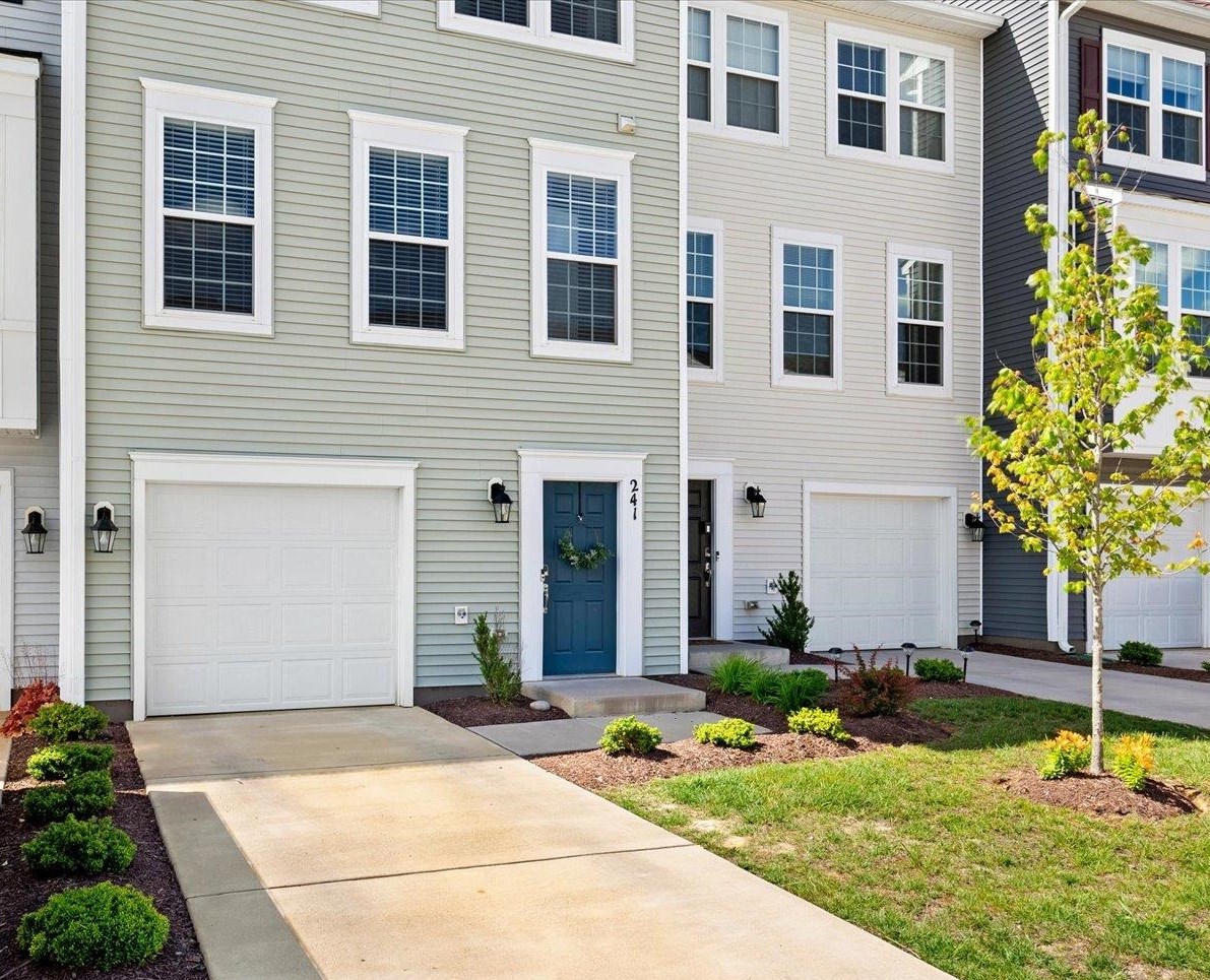 241 WILLOWSHIRE CT