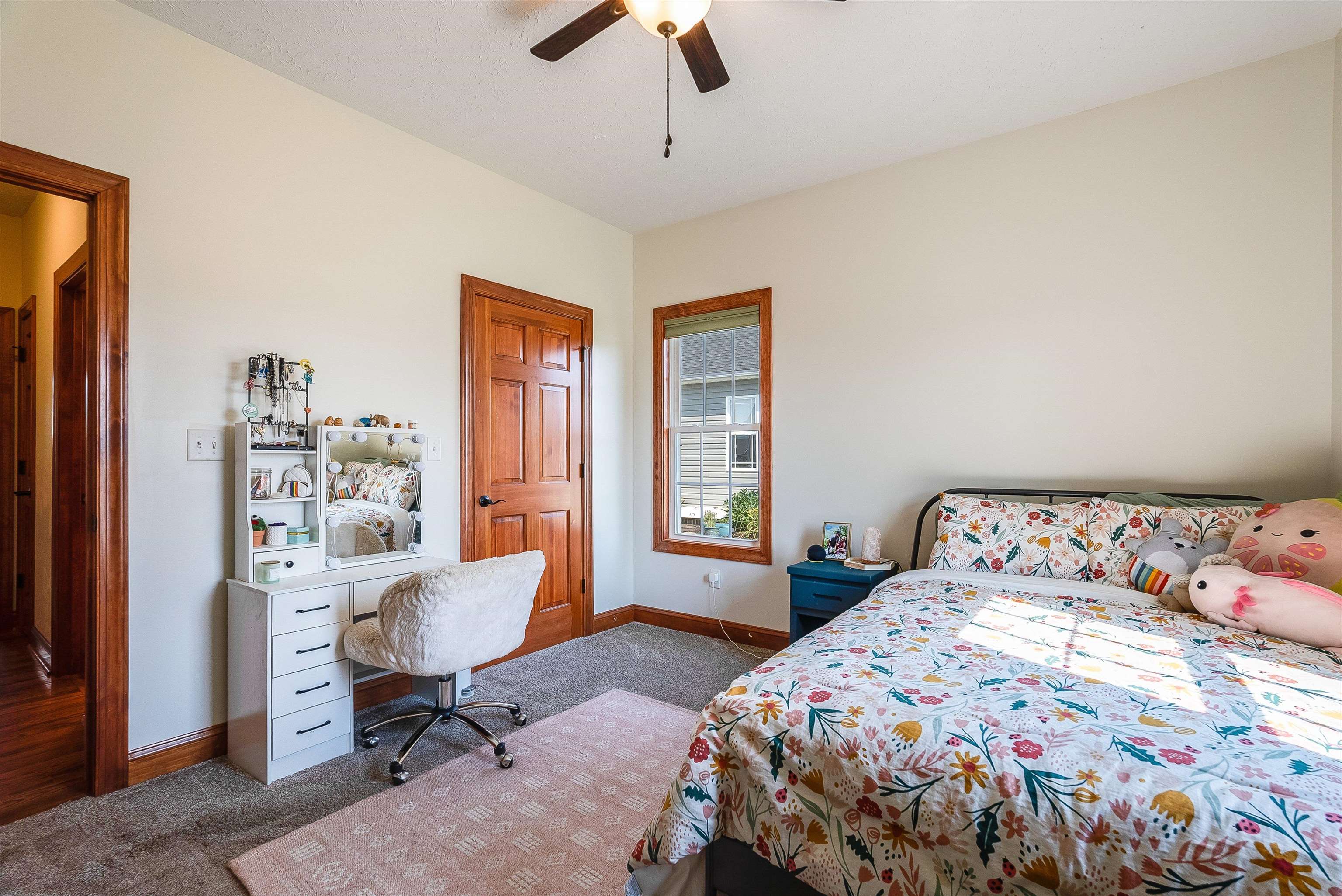 125 STONE DR