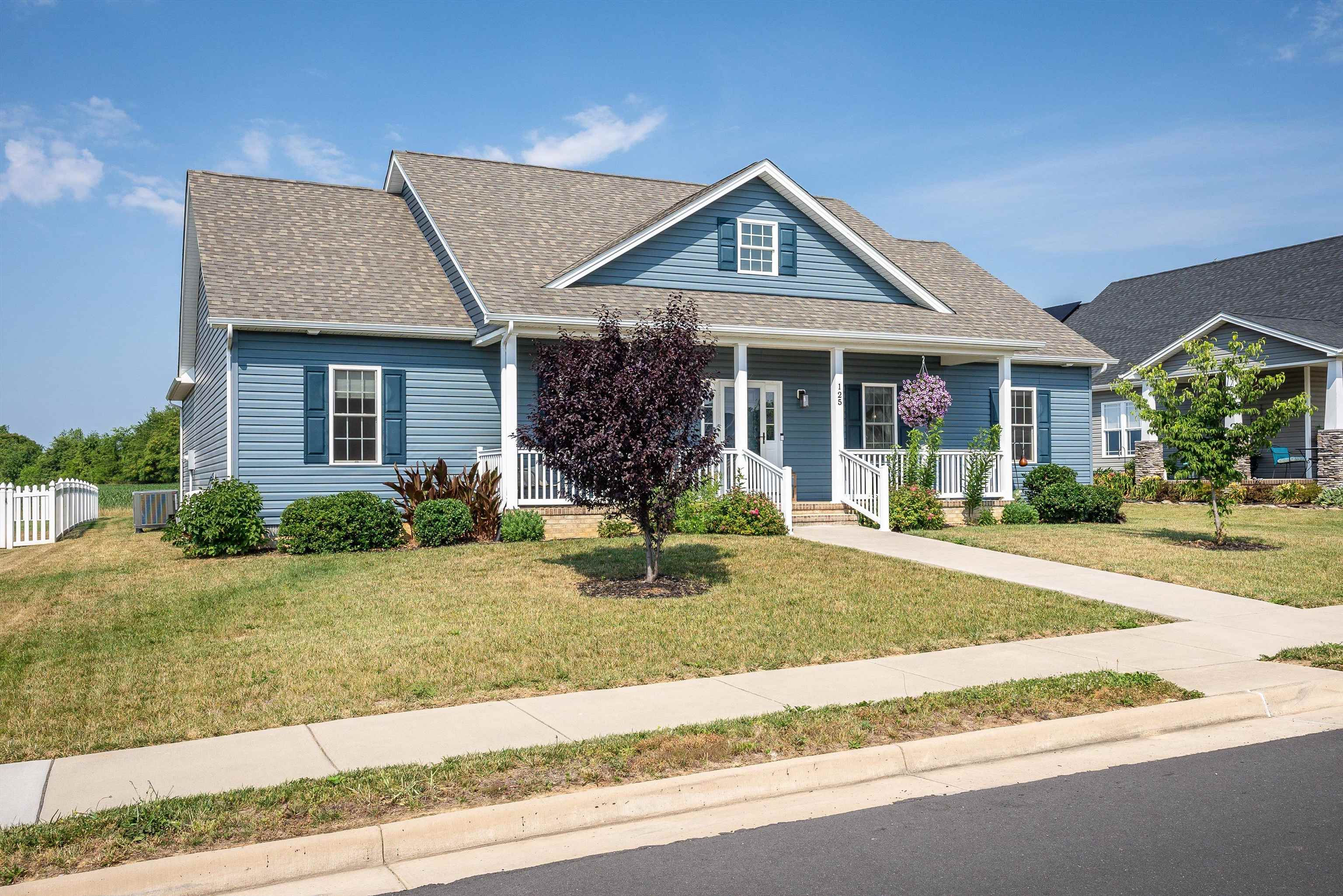 125 STONE DR