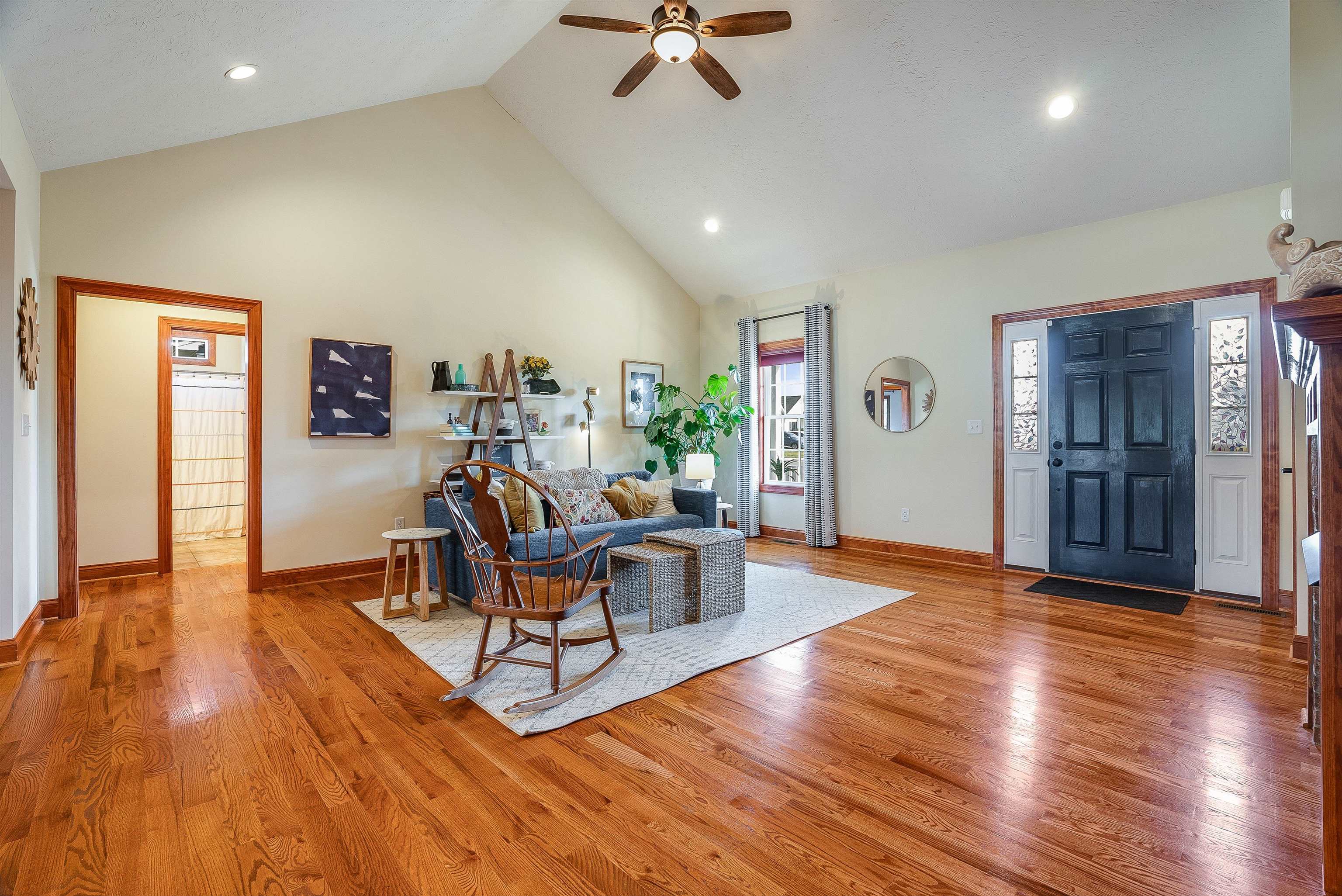 125 STONE DR