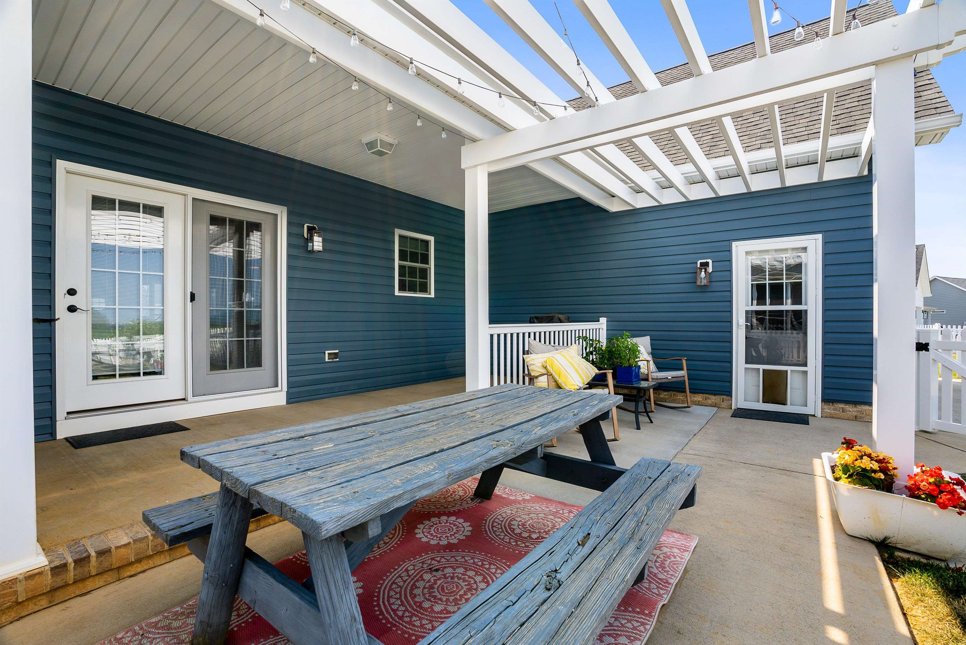 125 STONE DR