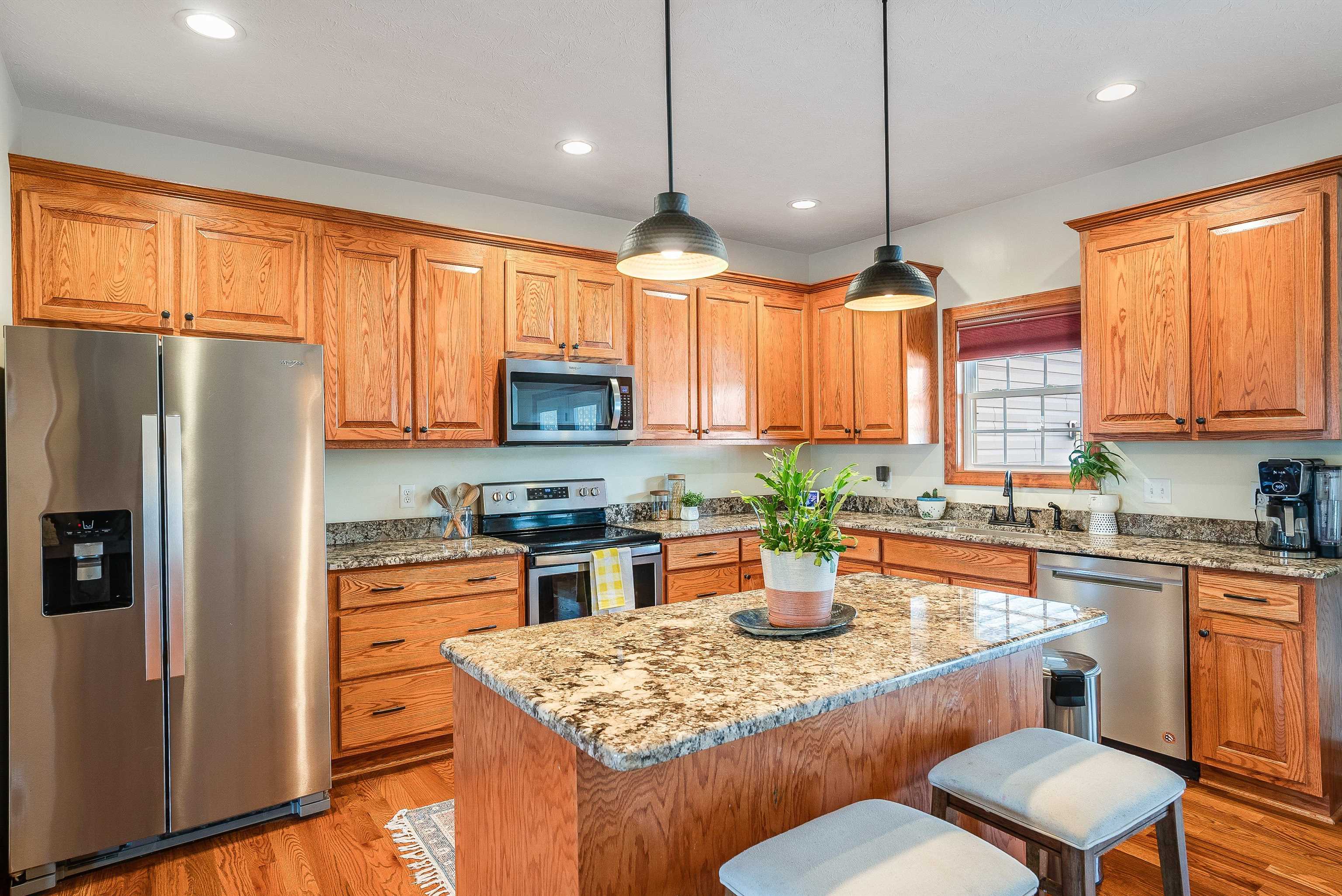 125 STONE DR