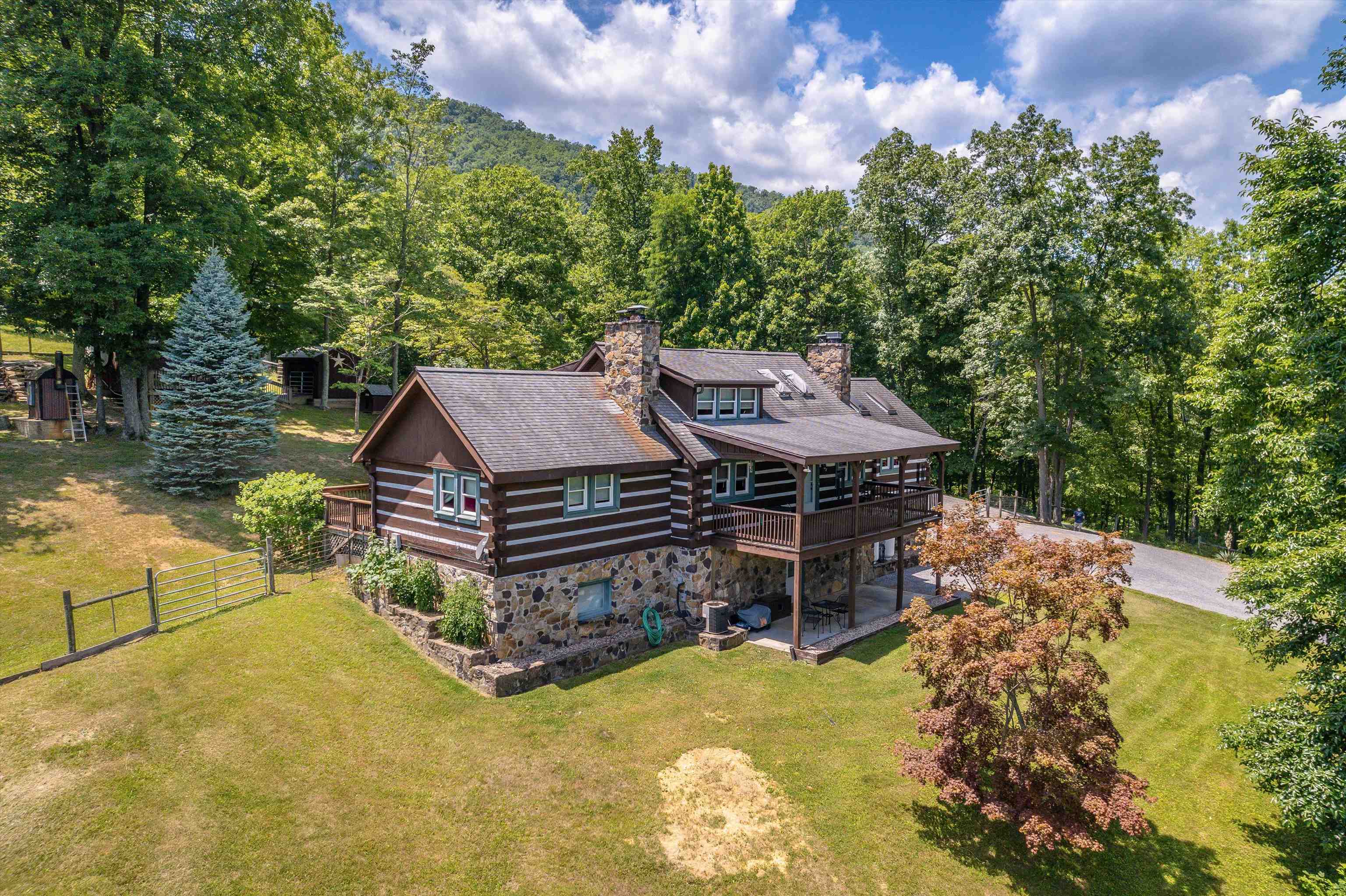 321 JACK DANIELS LN
