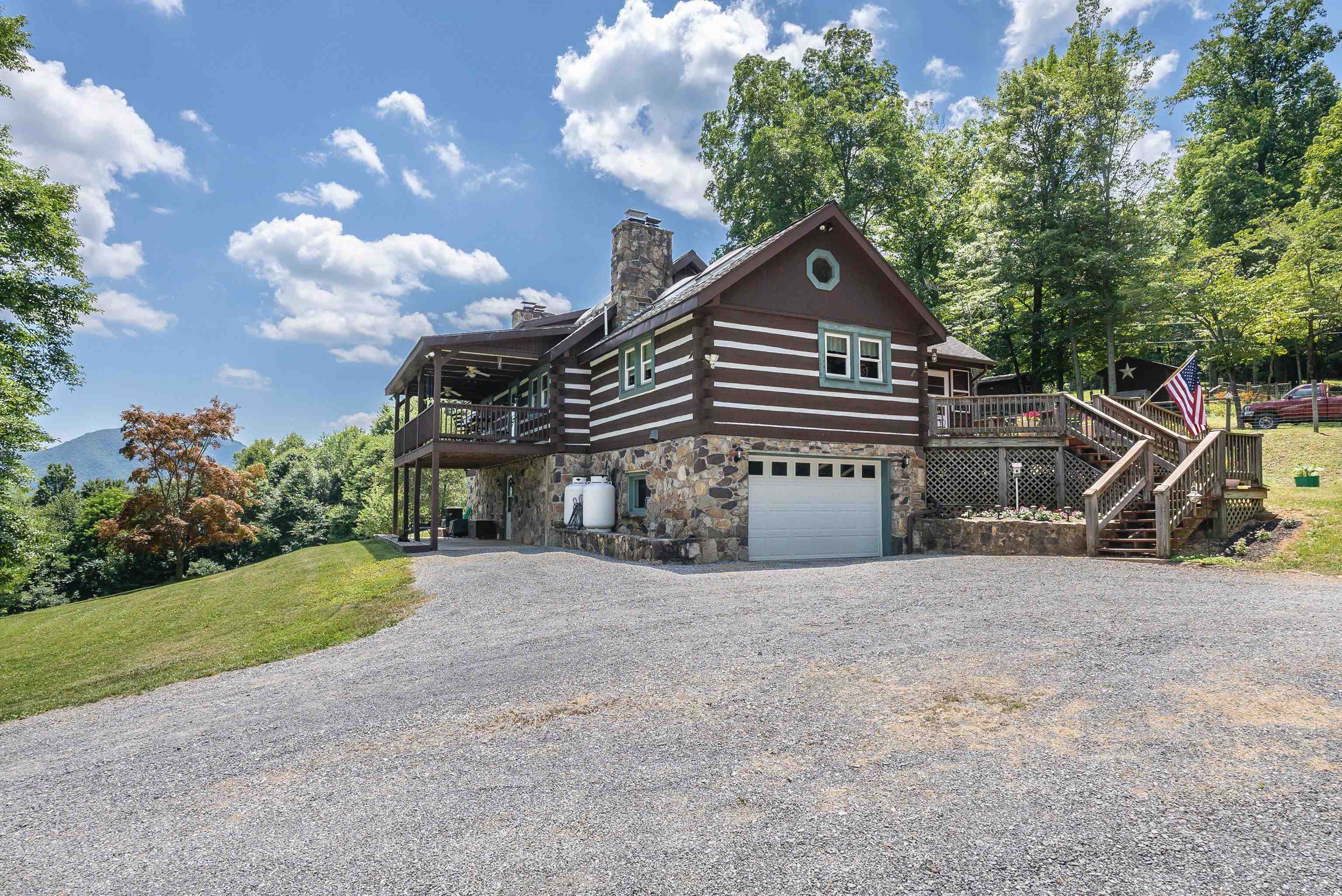 321 JACK DANIELS LN