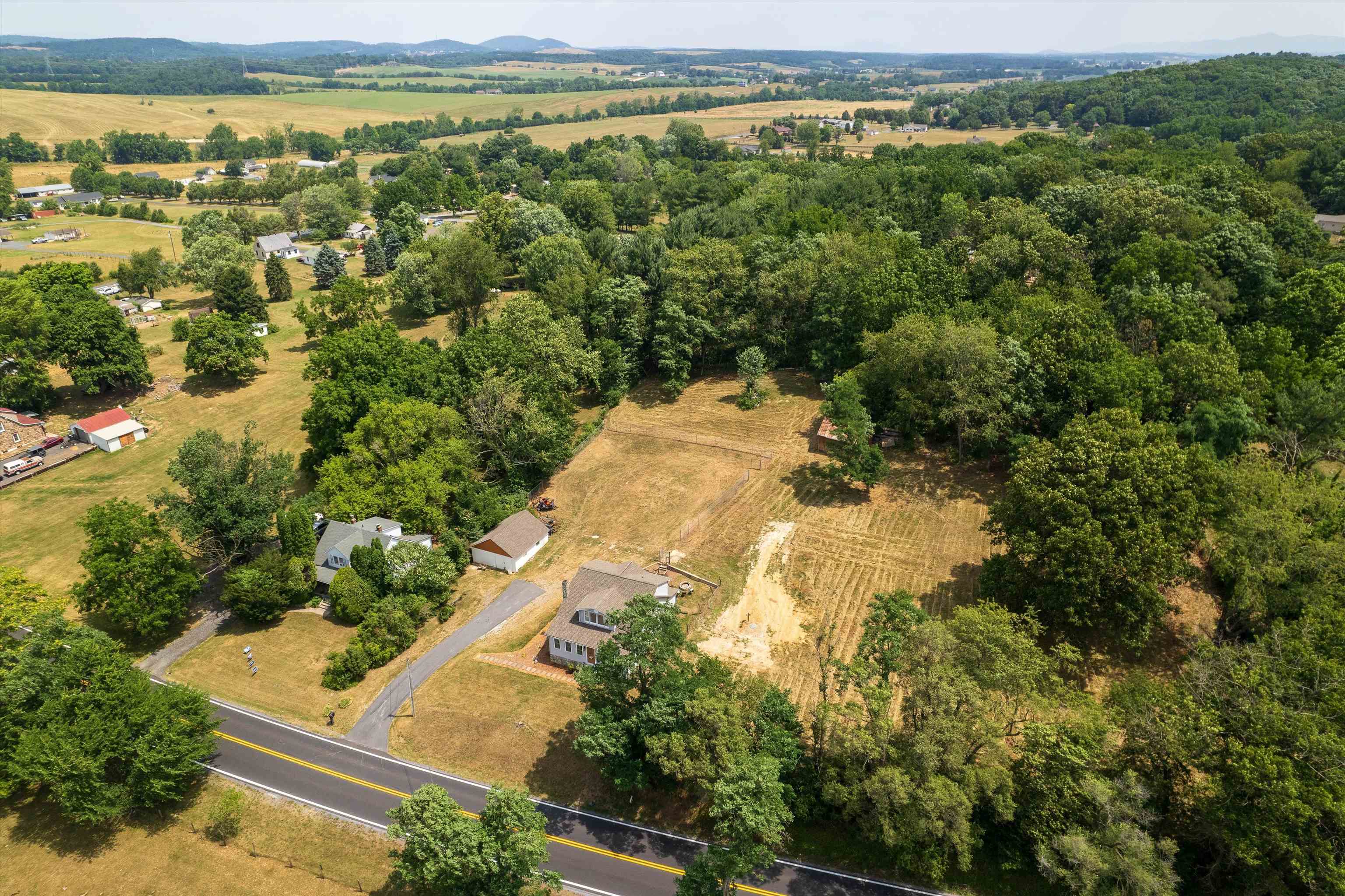 1490 STUARTS DRAFT HWY