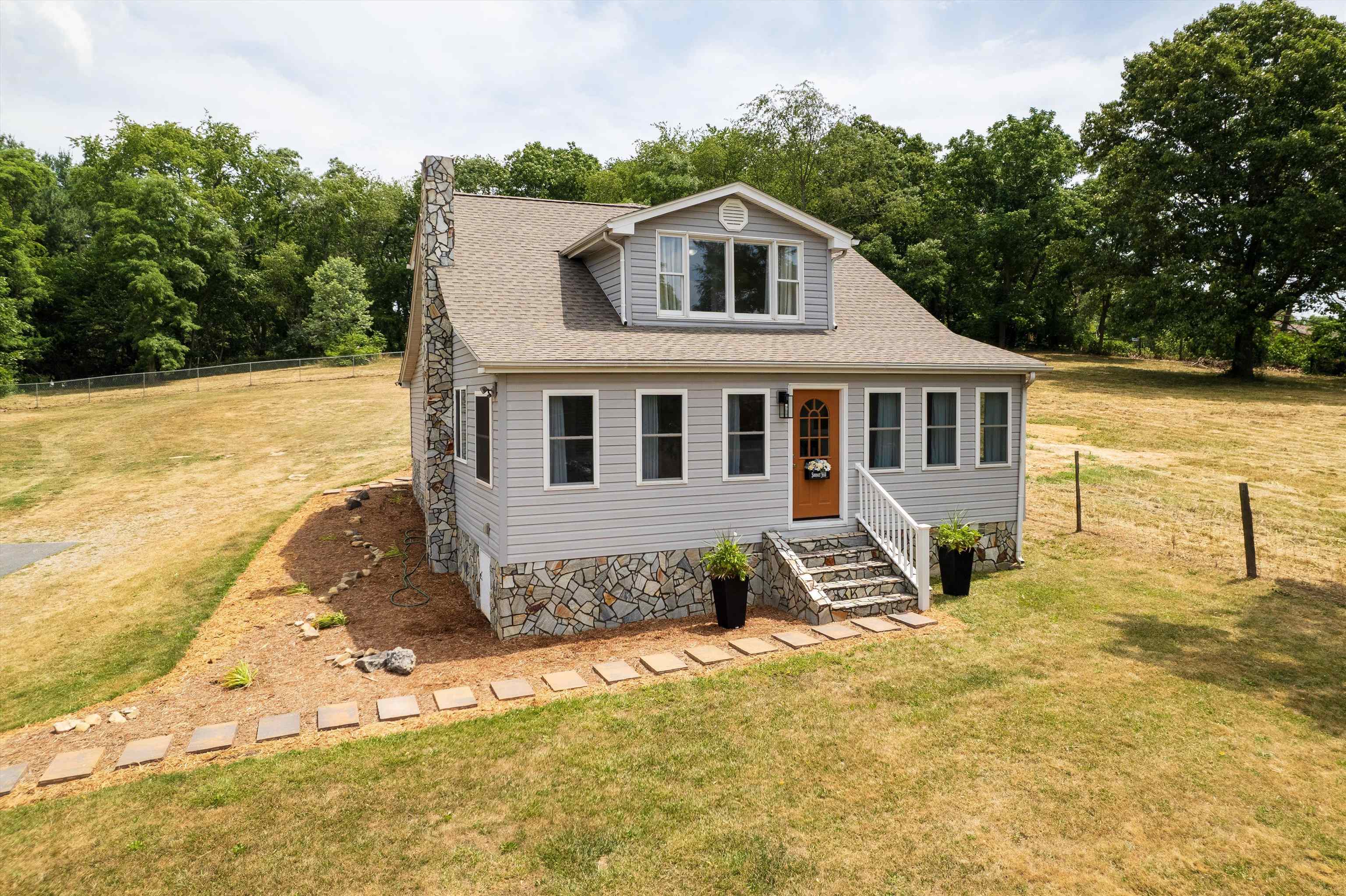 1490 STUARTS DRAFT HWY