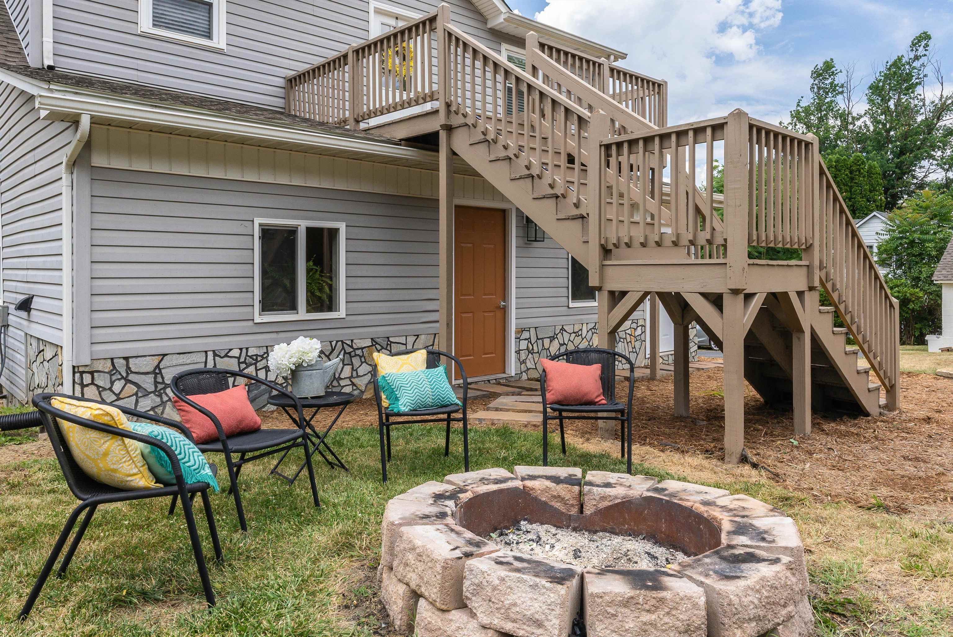 1490 STUARTS DRAFT HWY