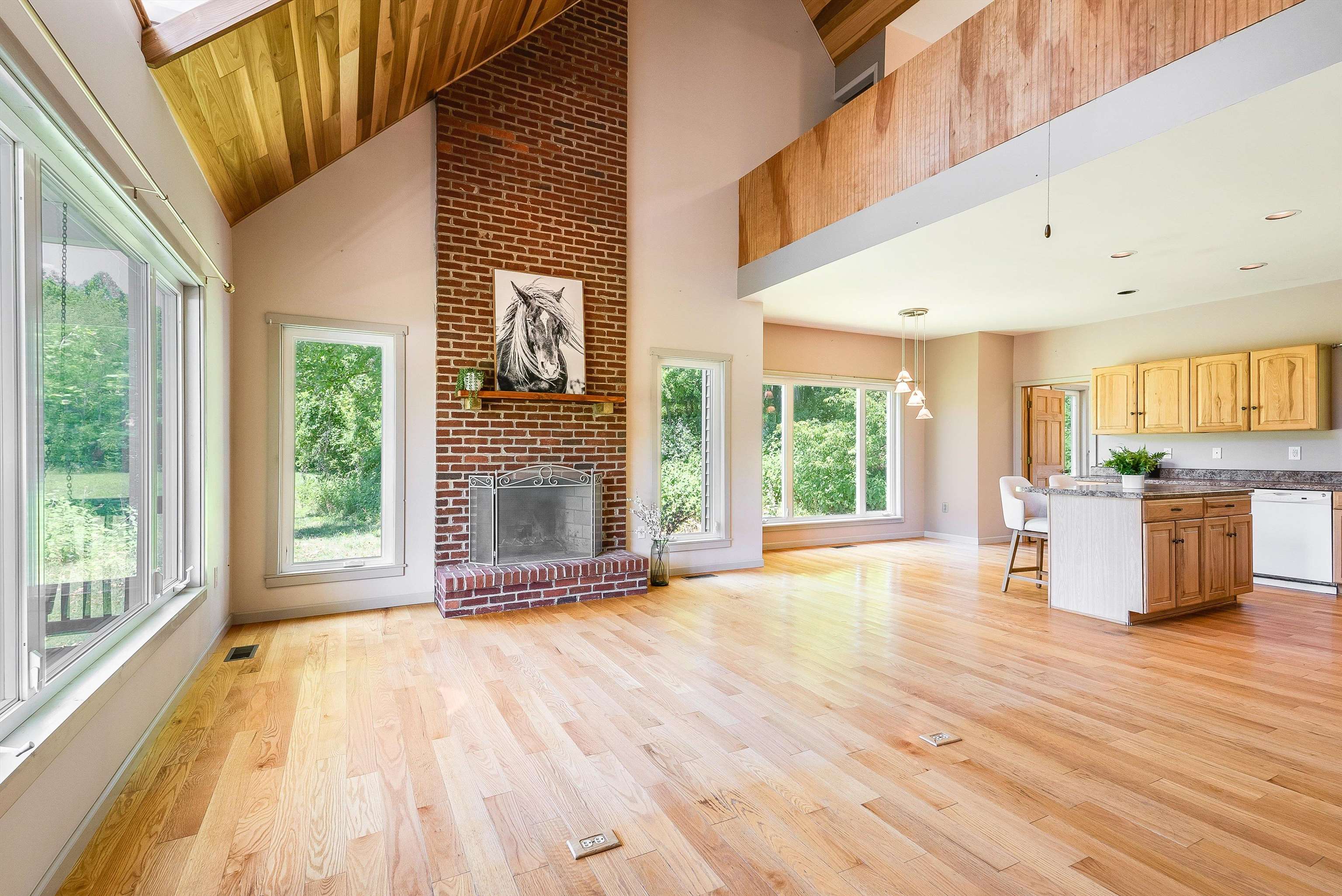 99 MARIETTA LN