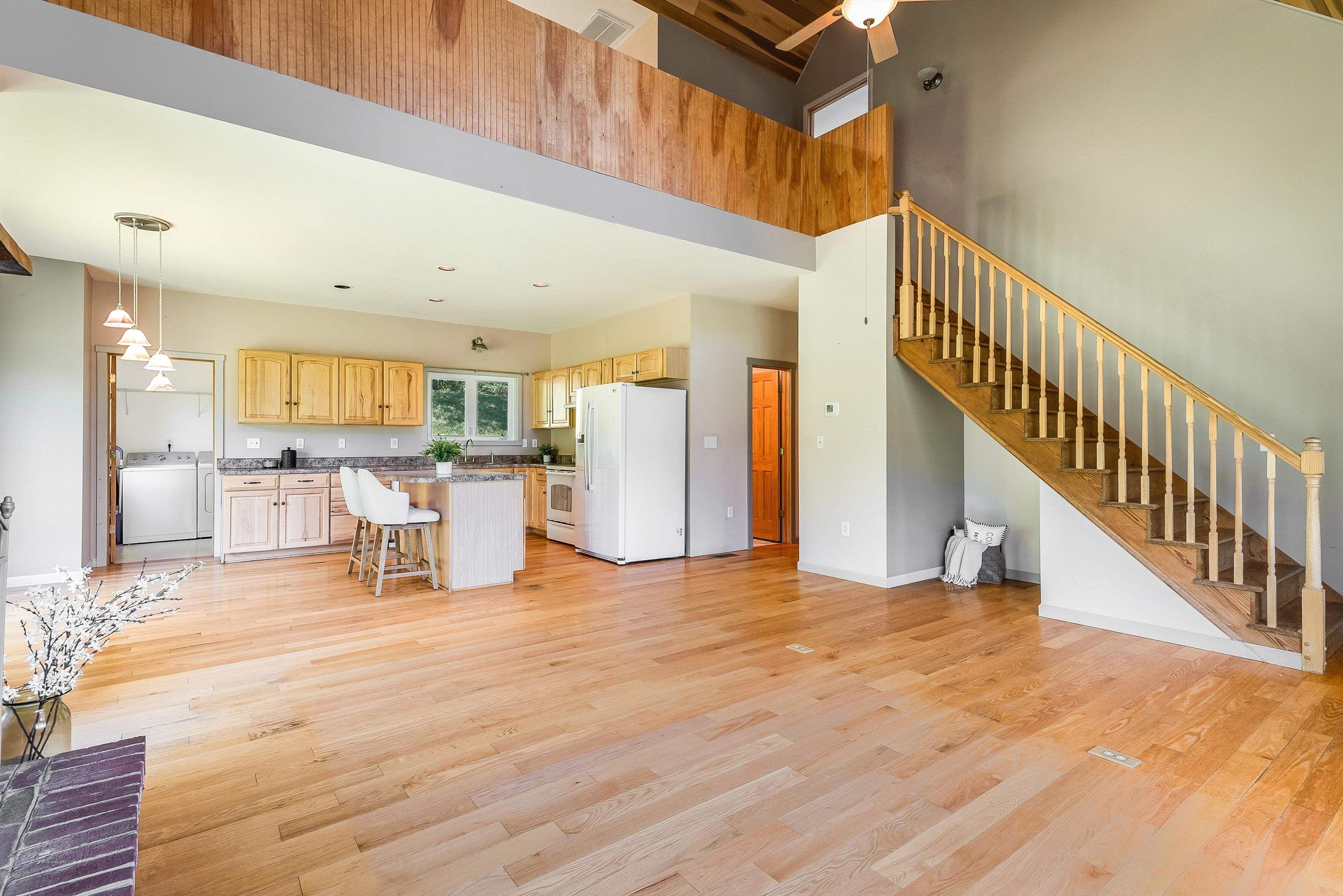 99 MARIETTA LN