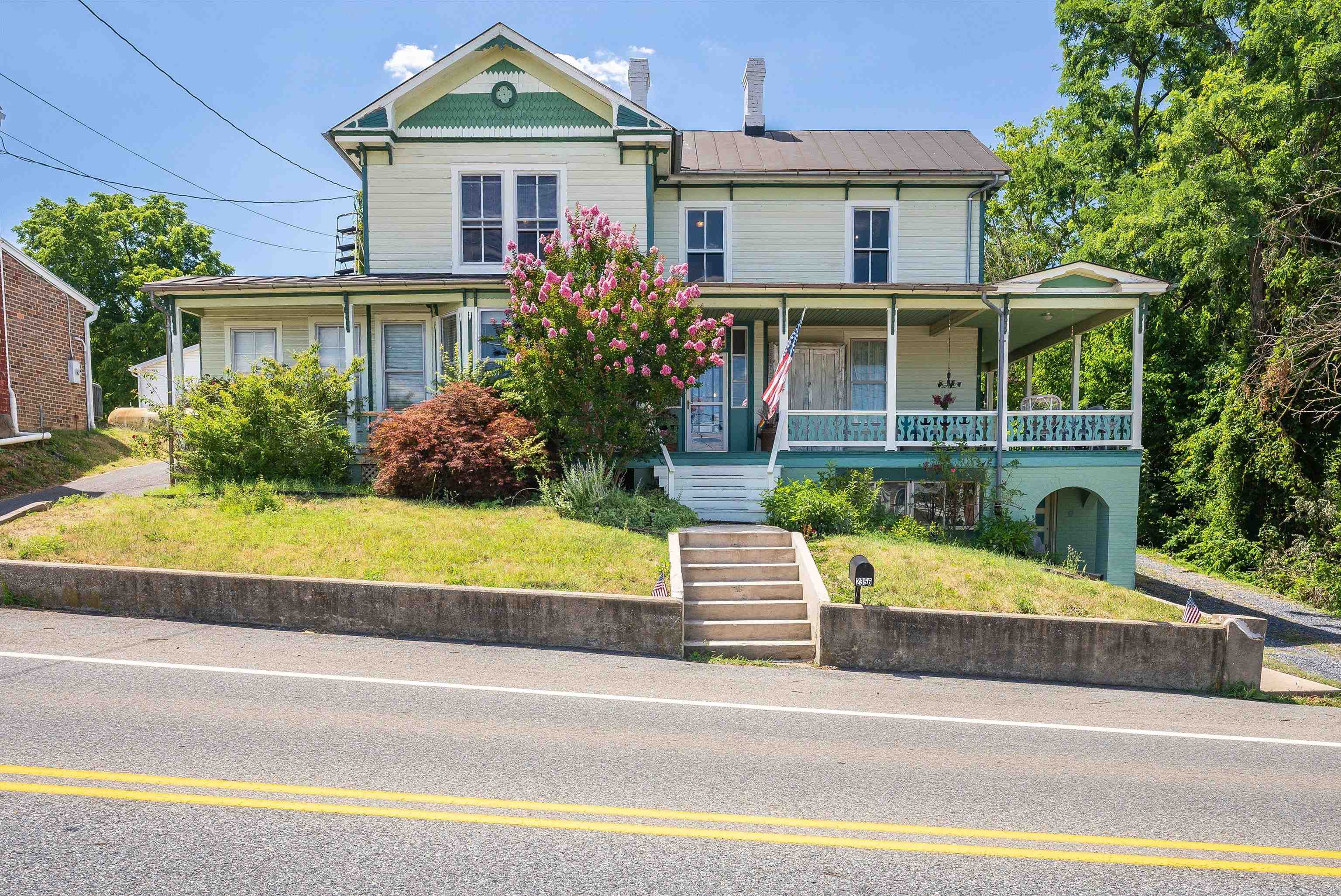 2356 LEE HWY