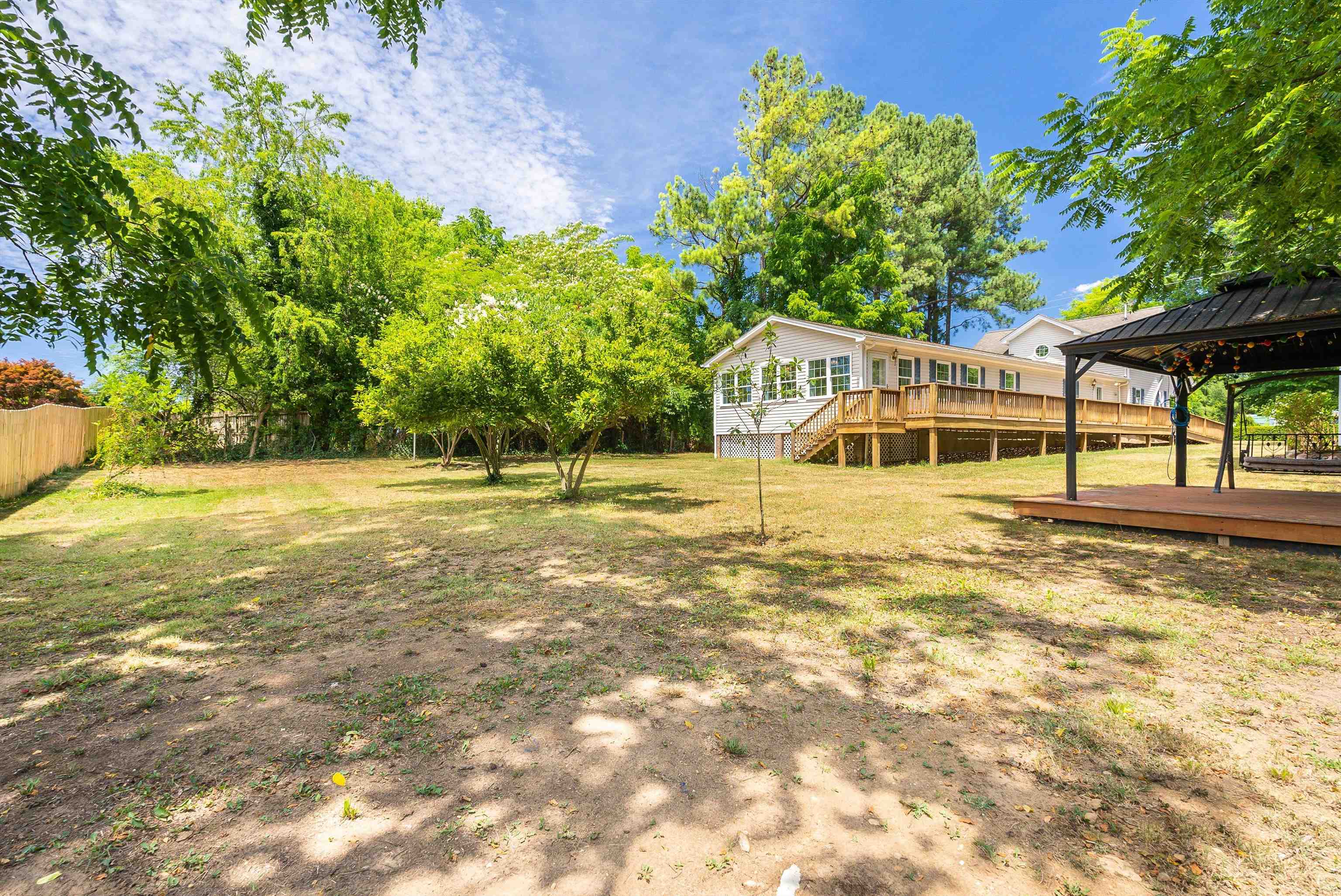 308 N OAK LN