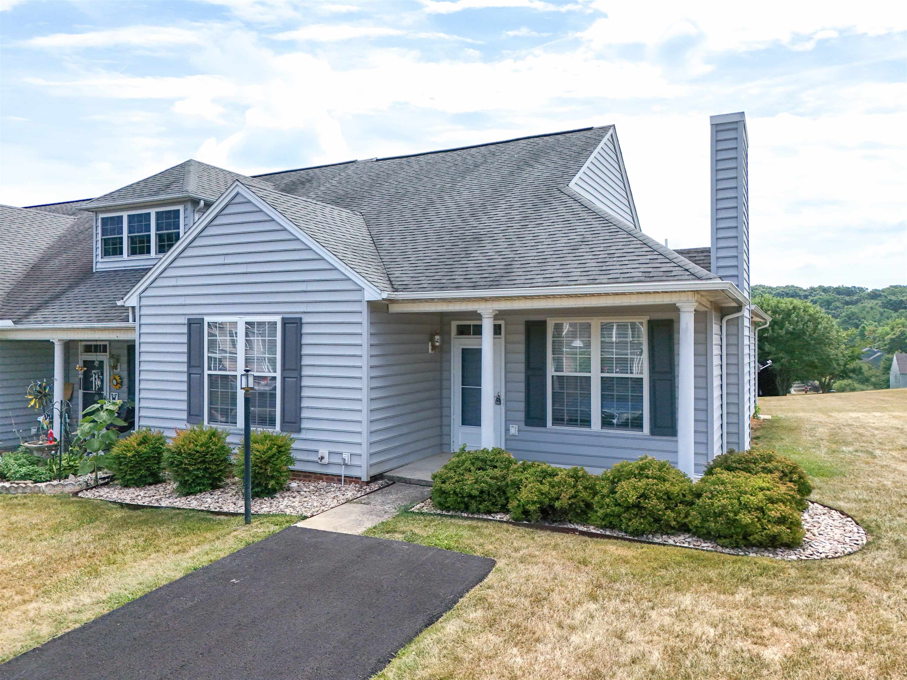 26 VILLA VIEW DR