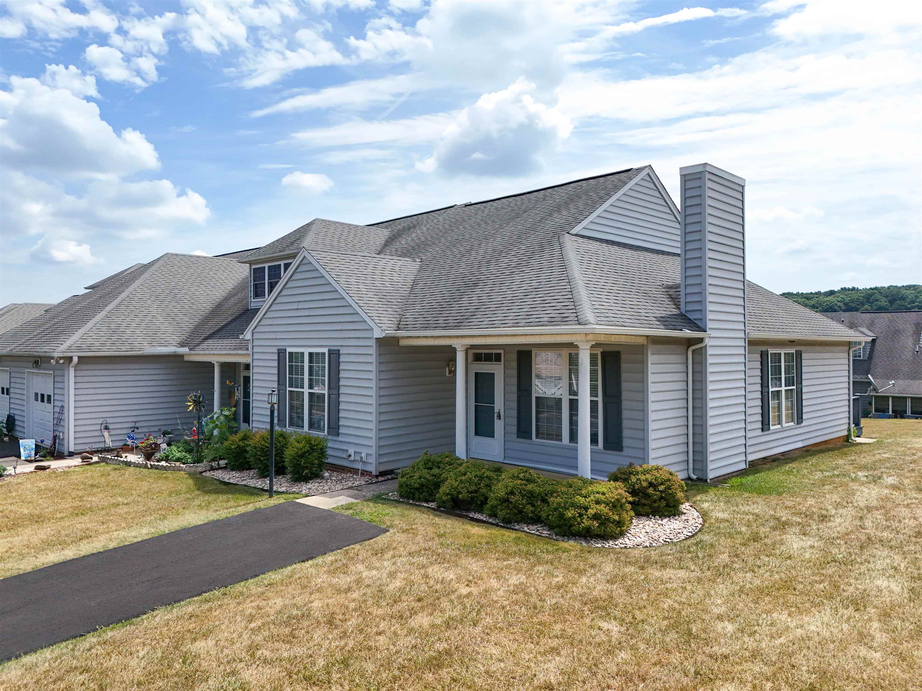 26 VILLA VIEW DR