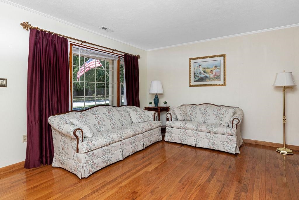 25 FLINT MOUNTAIN DR