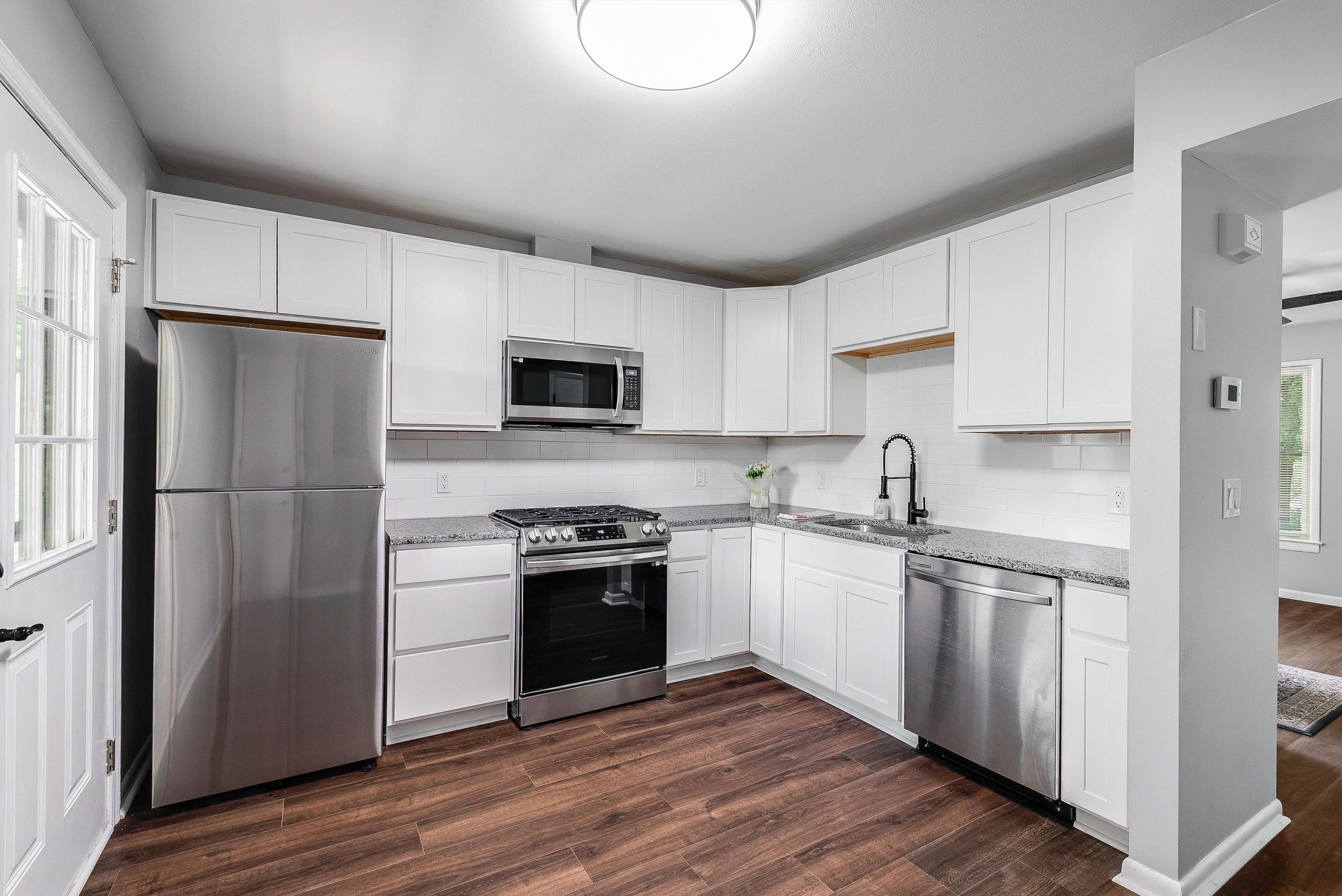105 RIVER RUN CIR
