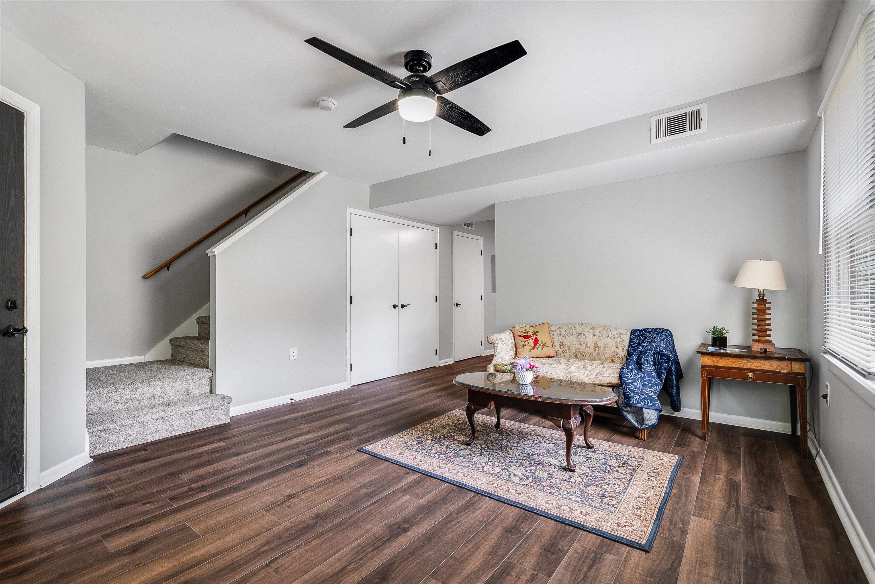 105 RIVER RUN CIR