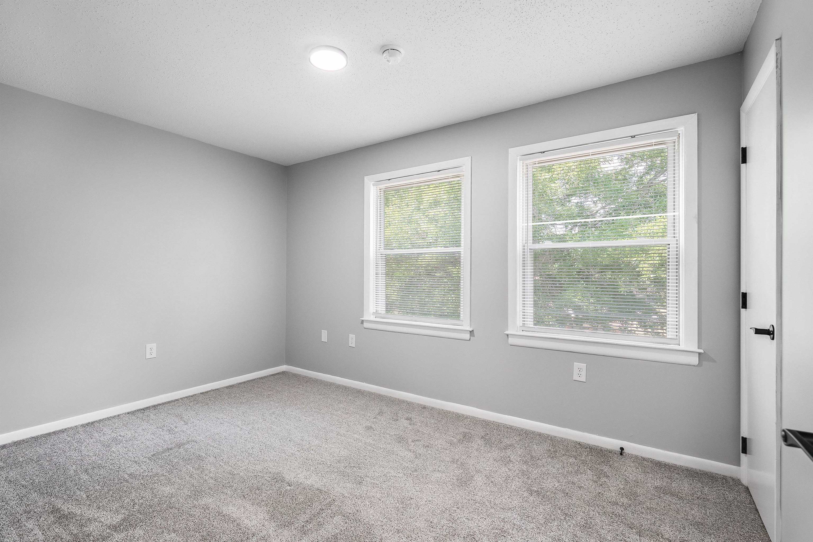 105 RIVER RUN CIR