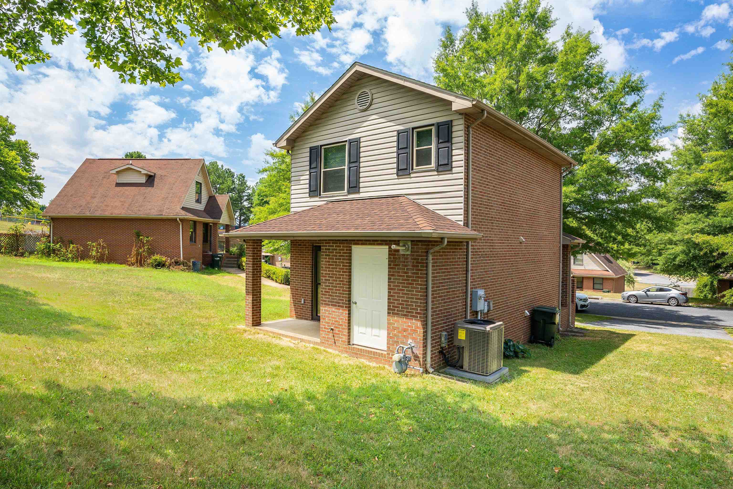 105 RIVER RUN CIR