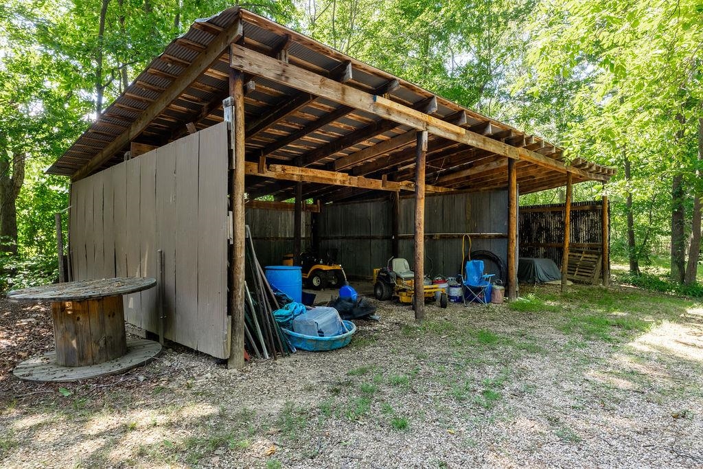 241 BACK CREEK LN