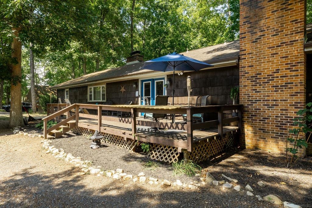 241 BACK CREEK LN