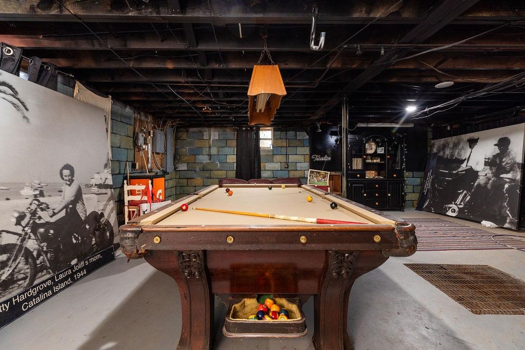 241 BACK CREEK LN