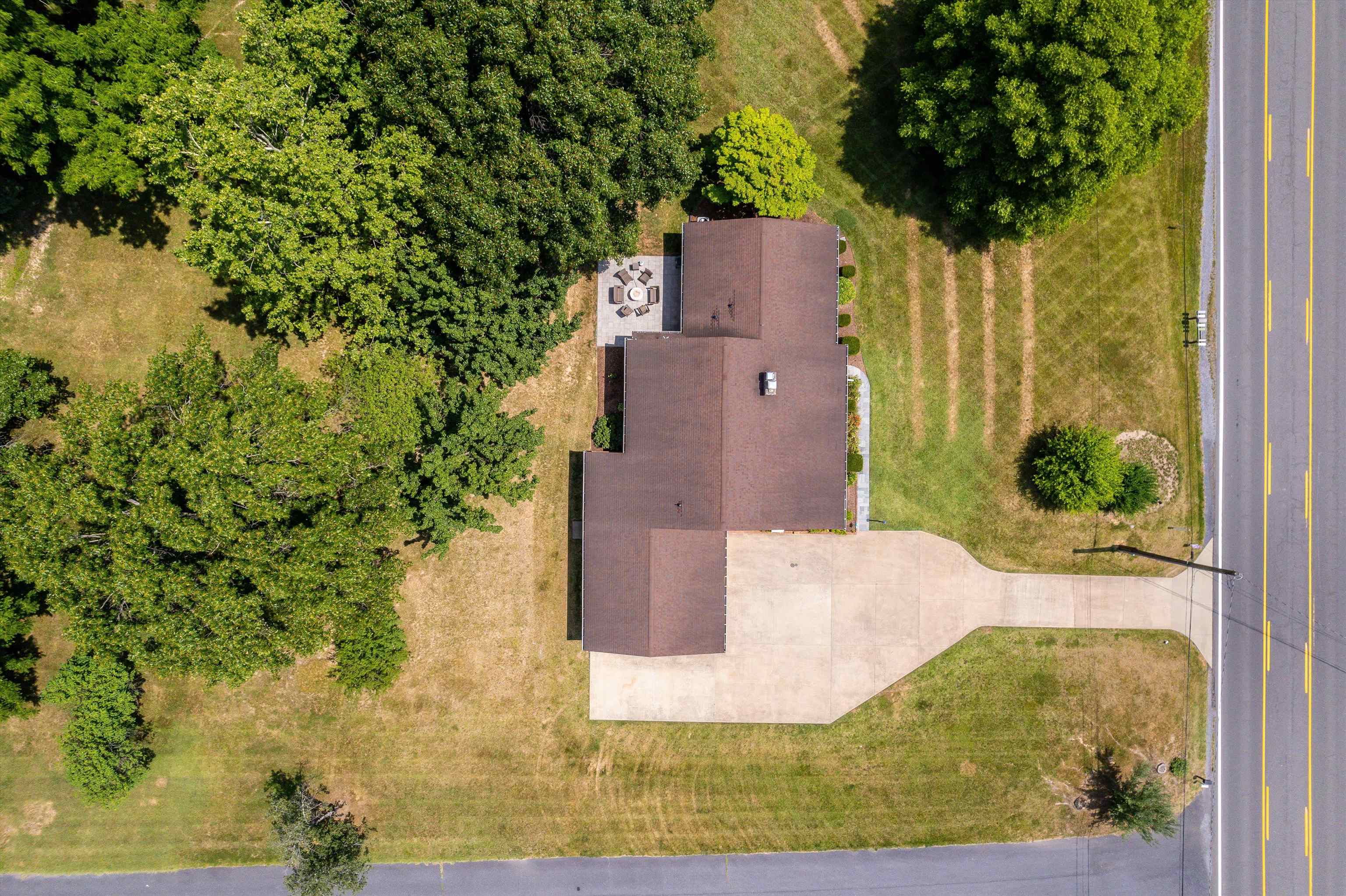 2751 LEE JACKSON HWY