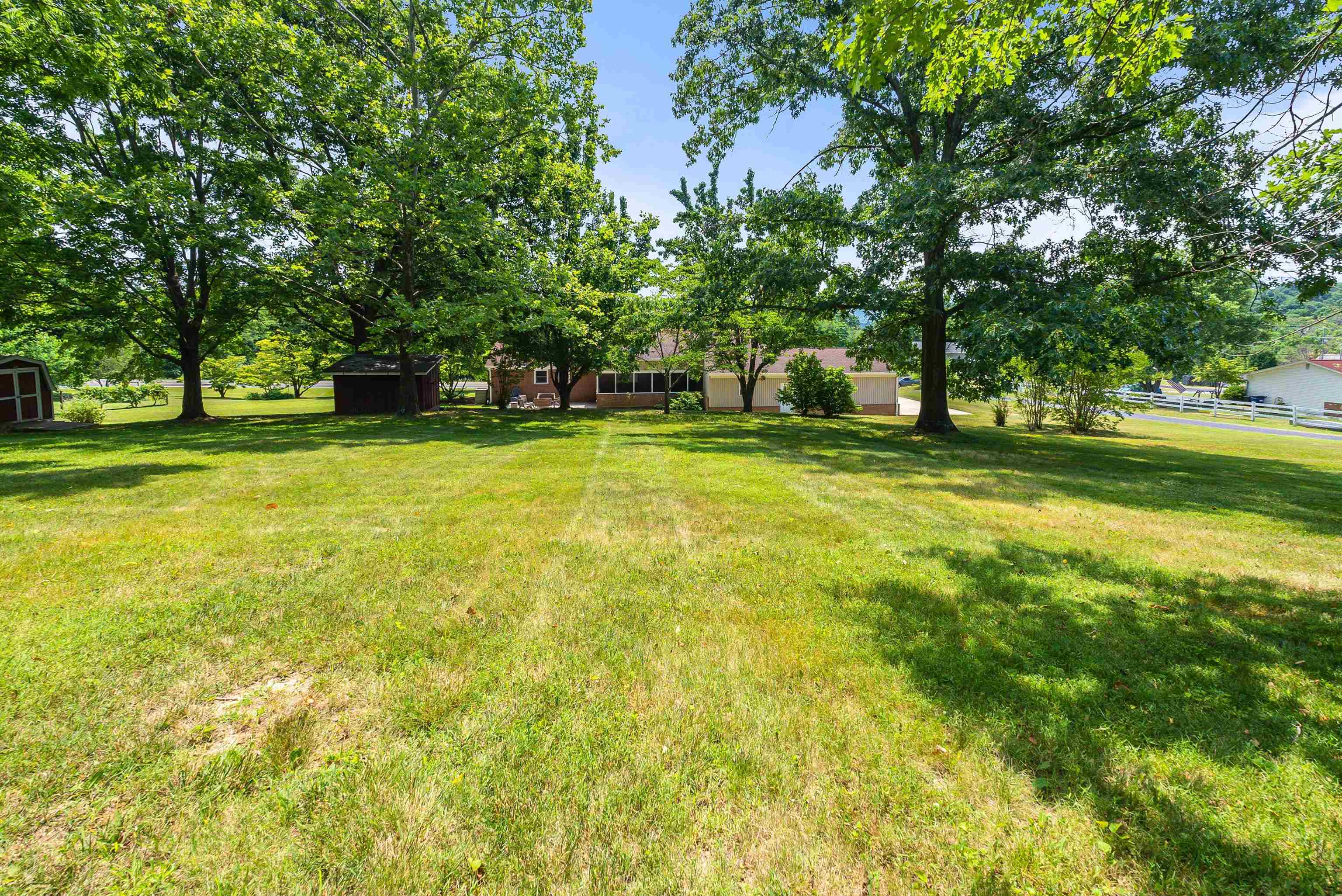 2751 LEE JACKSON HWY