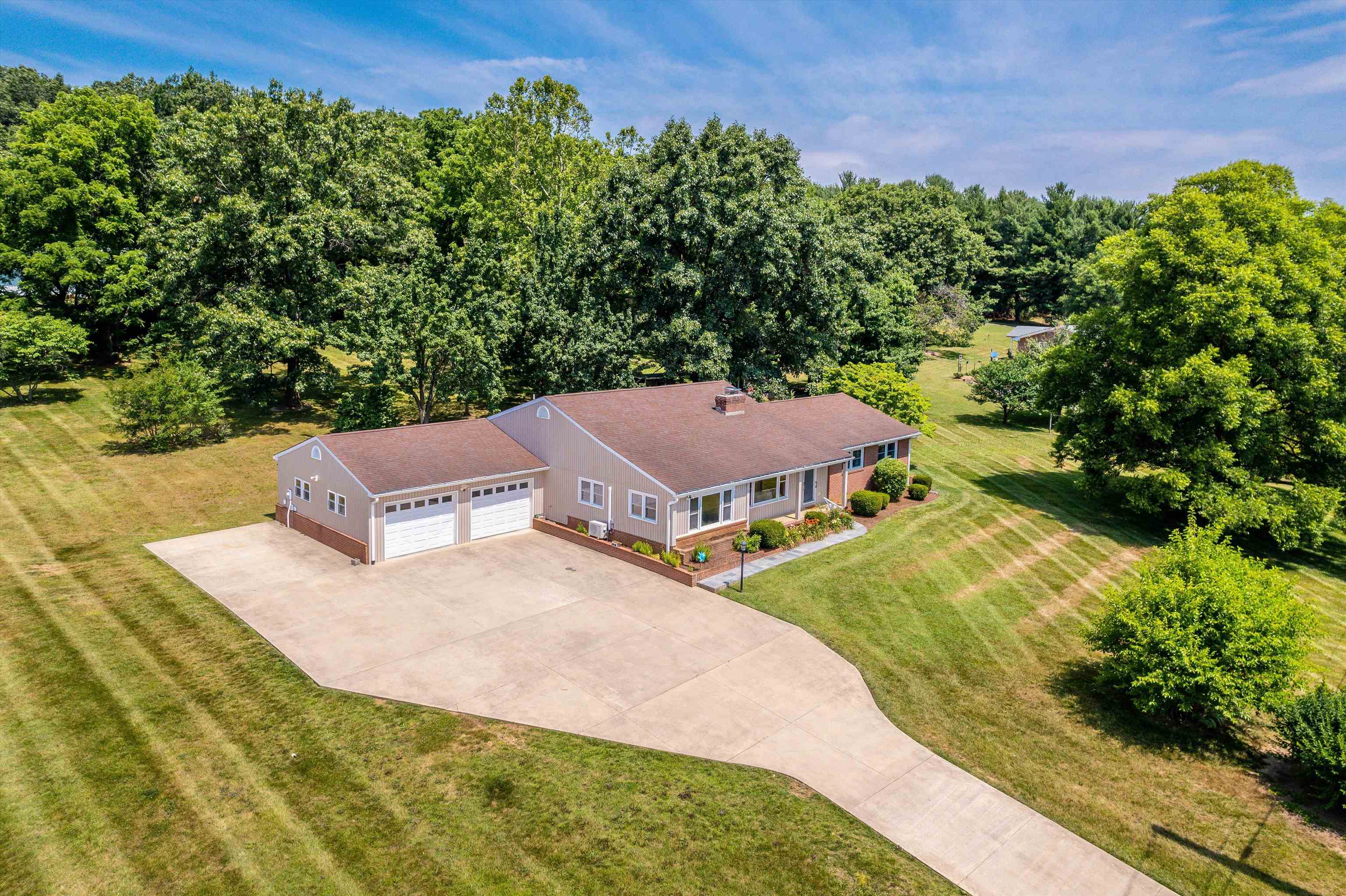 2751 LEE JACKSON HWY