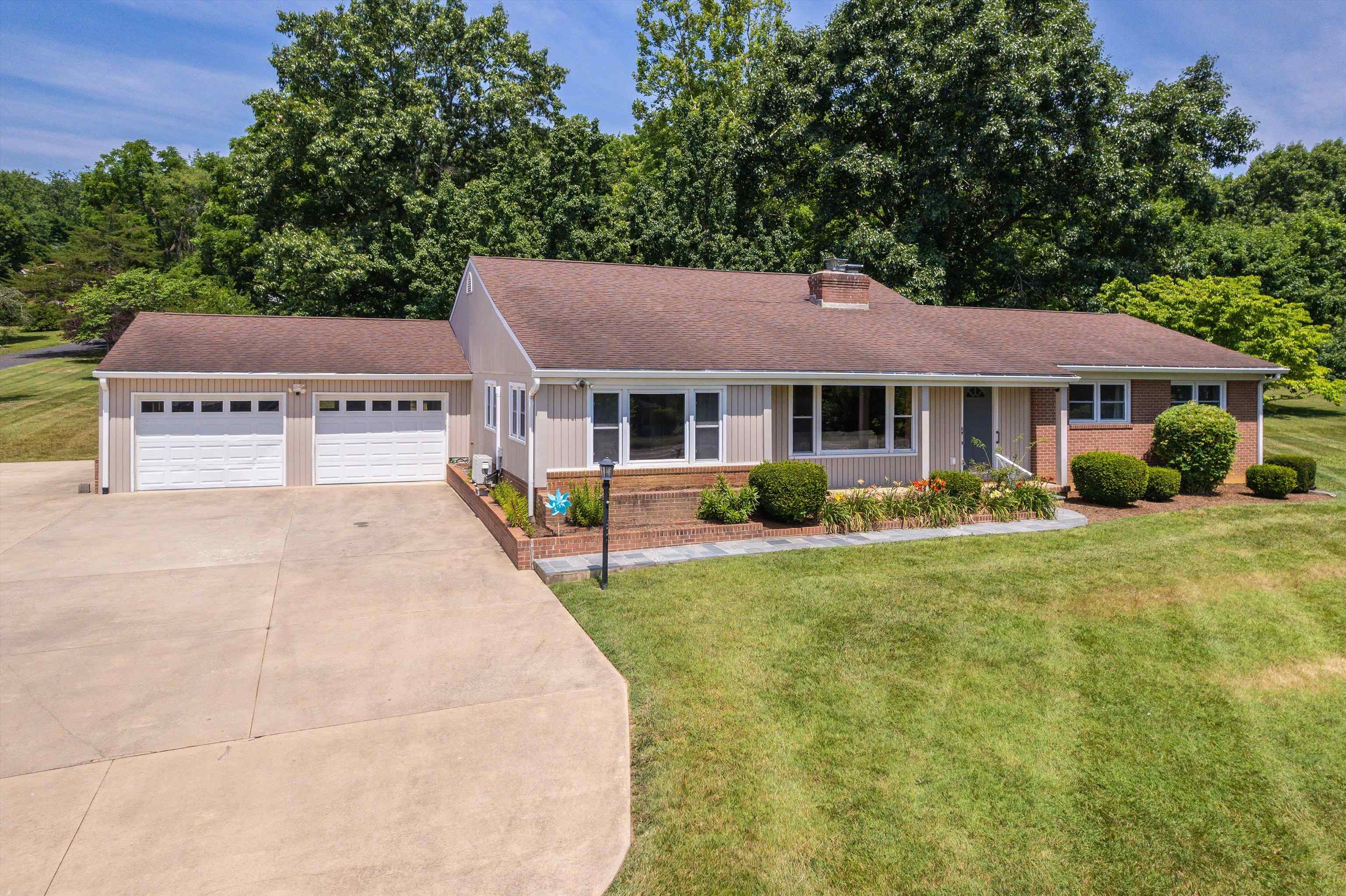 2751 LEE JACKSON HWY