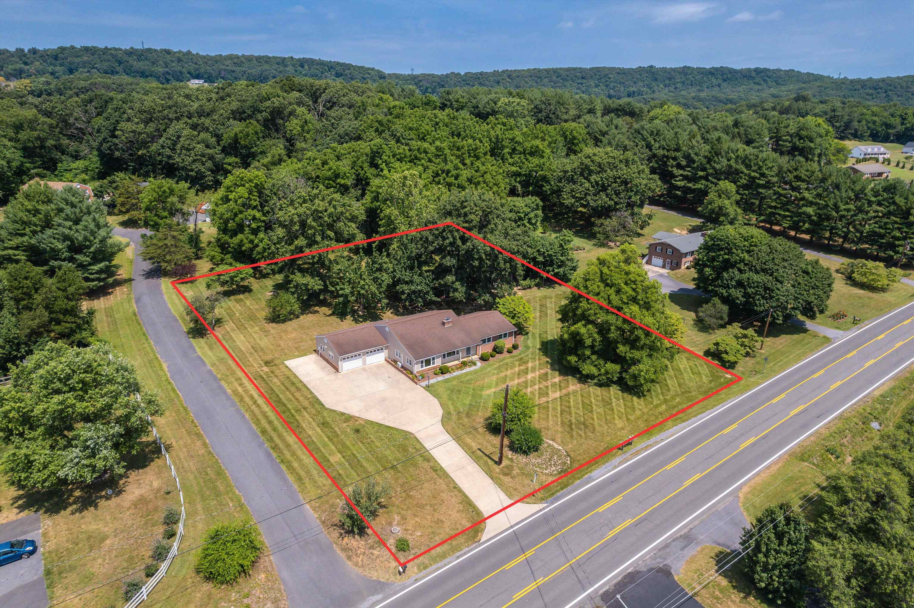 2751 LEE JACKSON HWY