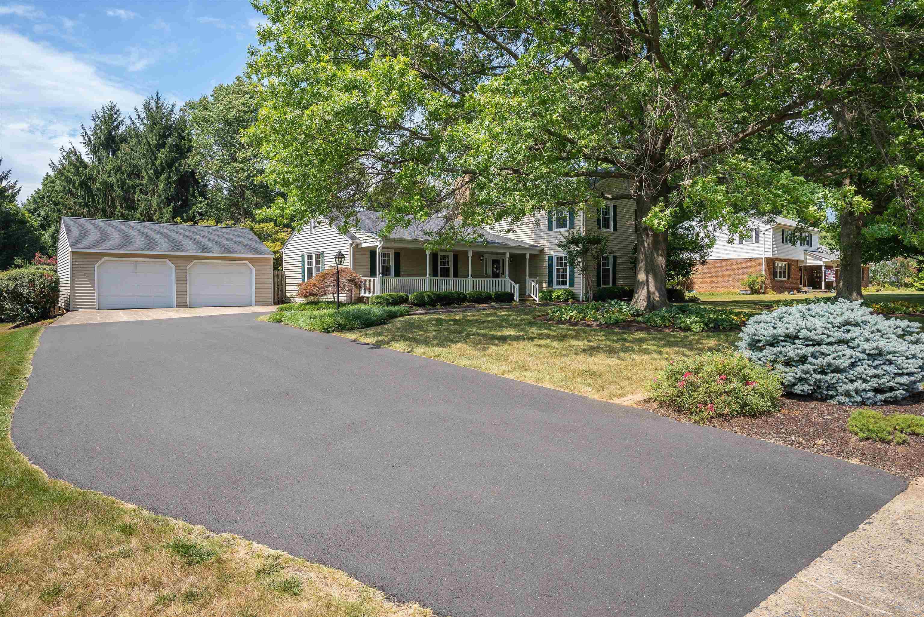 305 PELHAM DR