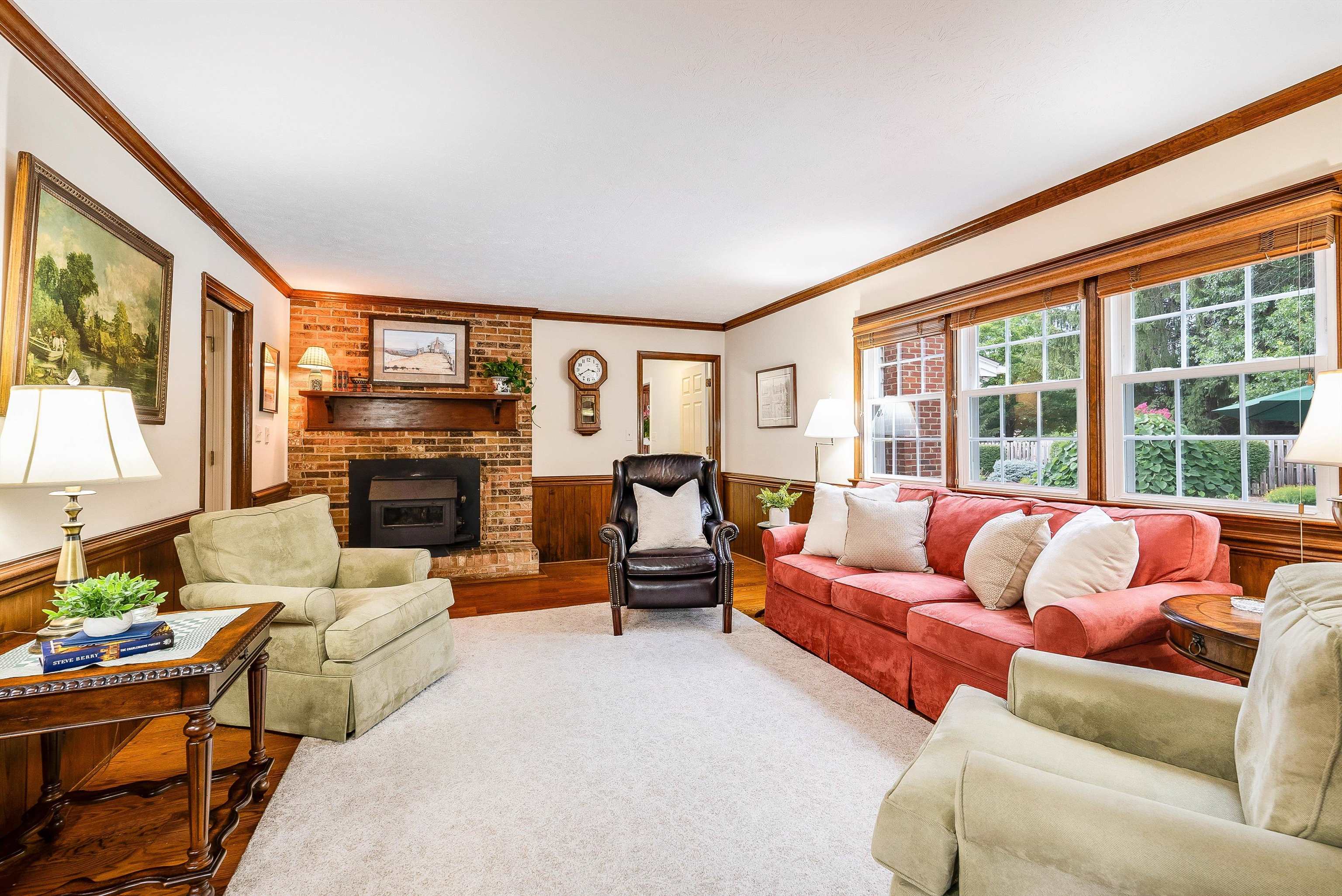 305 PELHAM DR